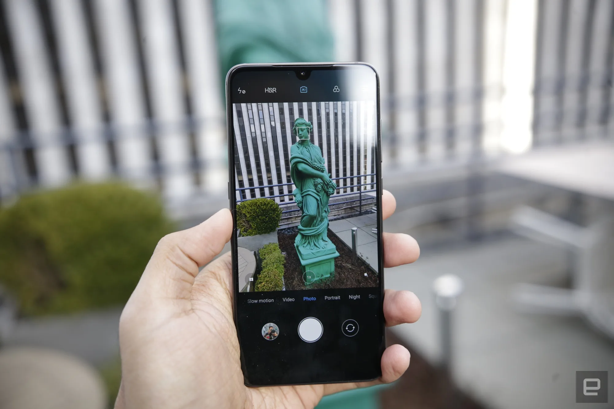 Xiaomi Mi 9 ra mắt, 3 camera sau, camera chính độ phân giải 48MP, sạc nhanh không dây 20W