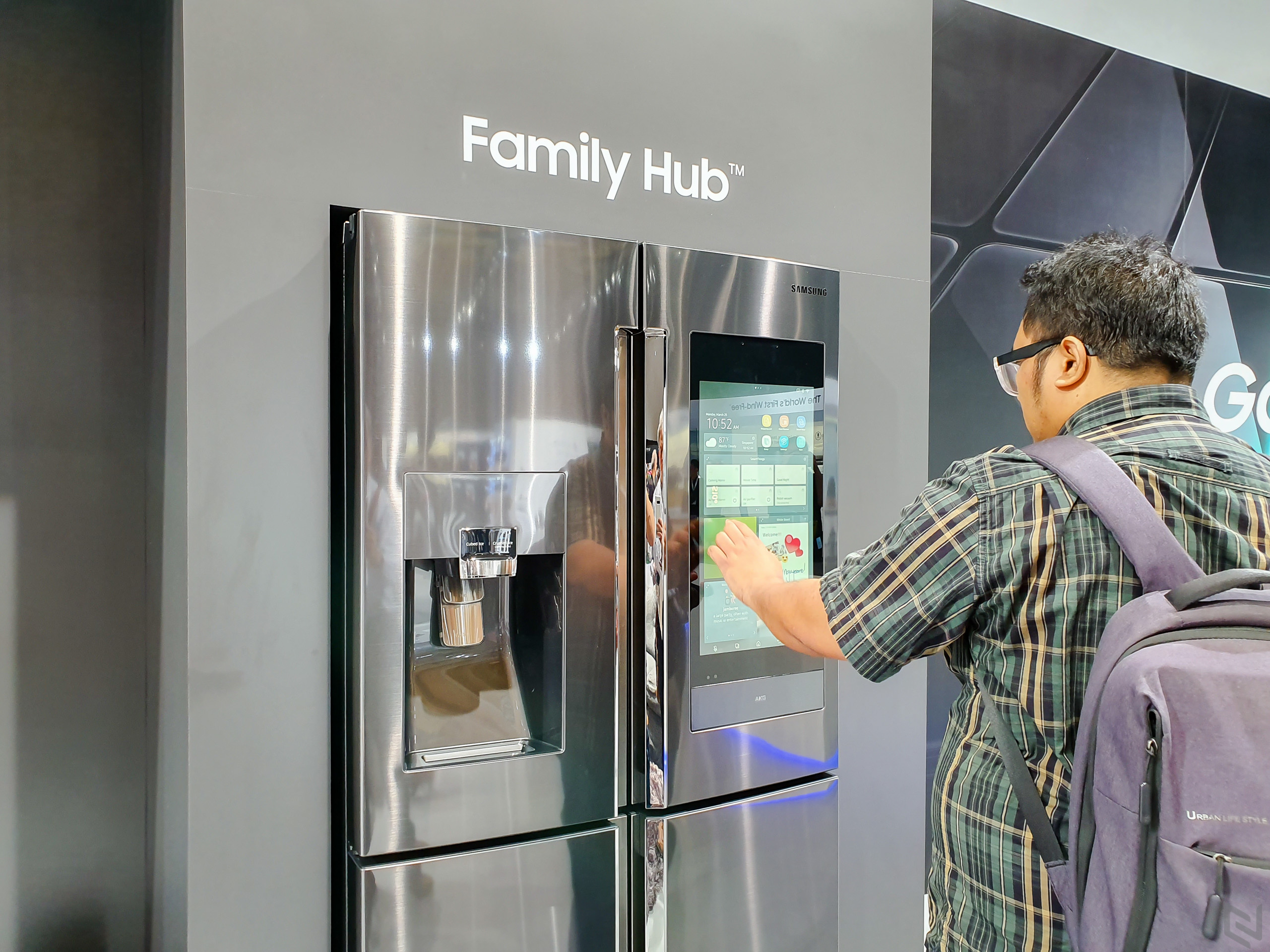 Samsung giới thiệu tủ lạnh có kết nối Family Hub thế hệ mới và máy giặt công nghệ QuickDrive tại Diễn đàn SEAO 2019