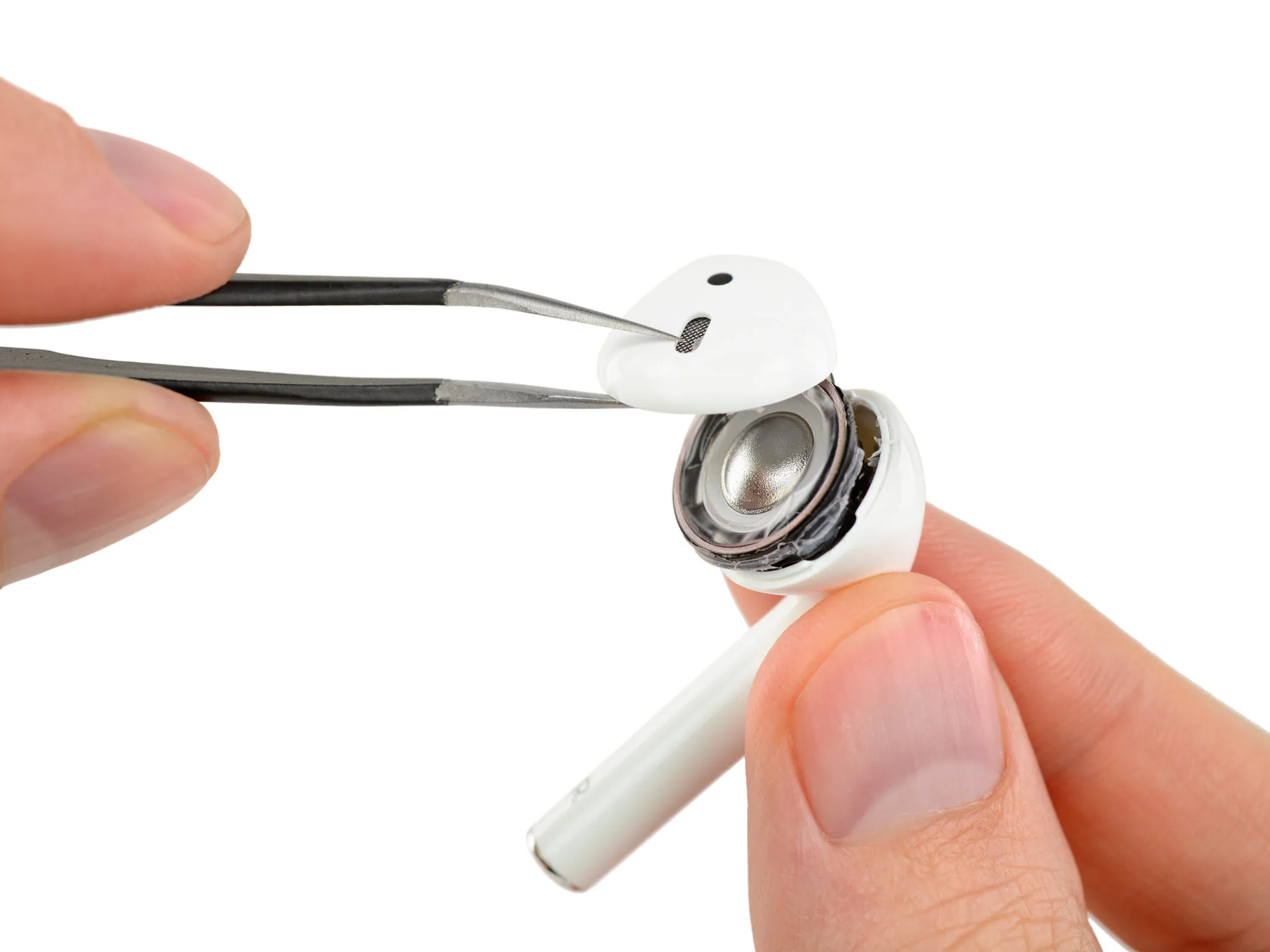 Tháo tung AirPods 2 cùng iFixit, không thể sửa nếu đã hư linh kiện