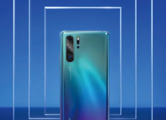 Rò rỉ hình ảnh quảng cáo của Huawei P30 Pro với các tính năng chính