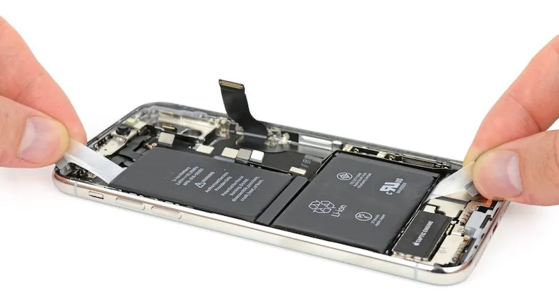 thay pin iPhone