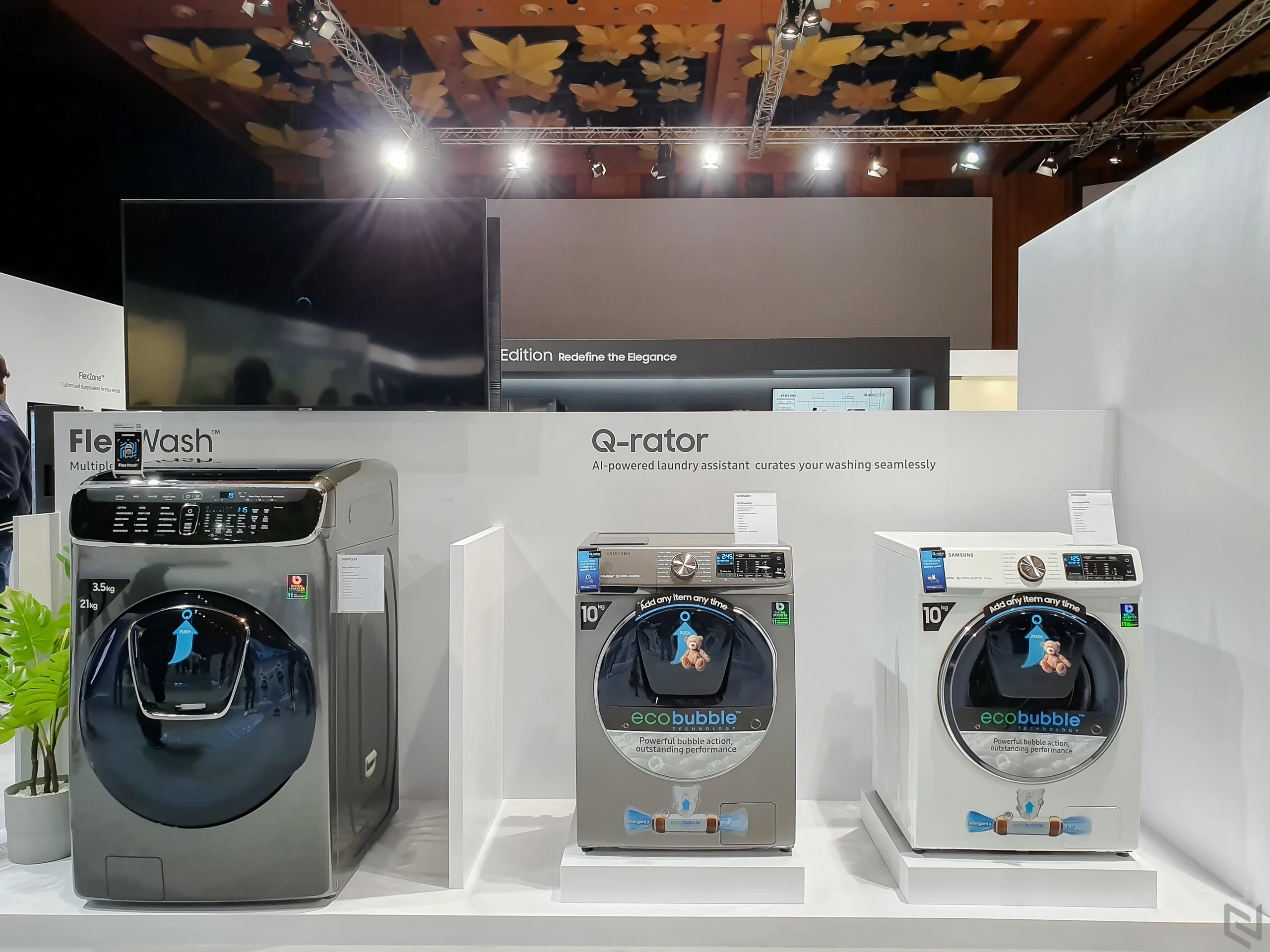Samsung giới thiệu tủ lạnh có kết nối Family Hub thế hệ mới và máy giặt công nghệ QuickDrive tại Diễn đàn SEAO 2019