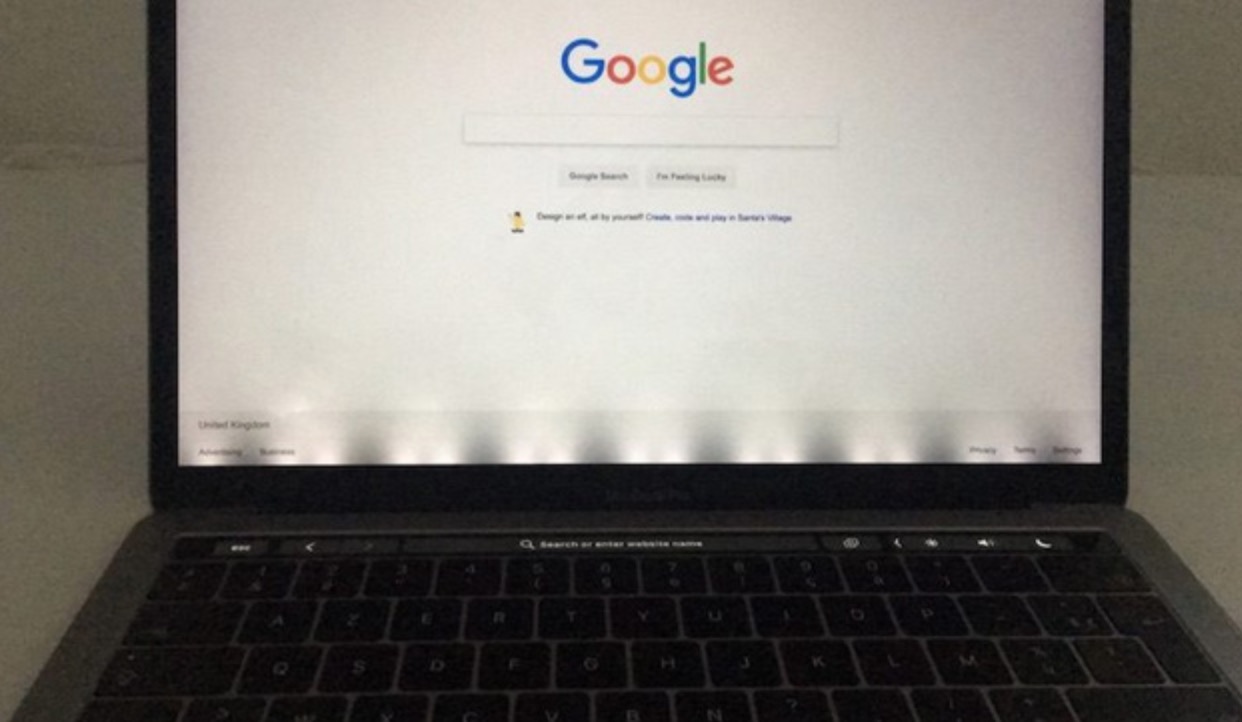Apple âm thầm sửa lỗi cáp màn hình trên MacBook