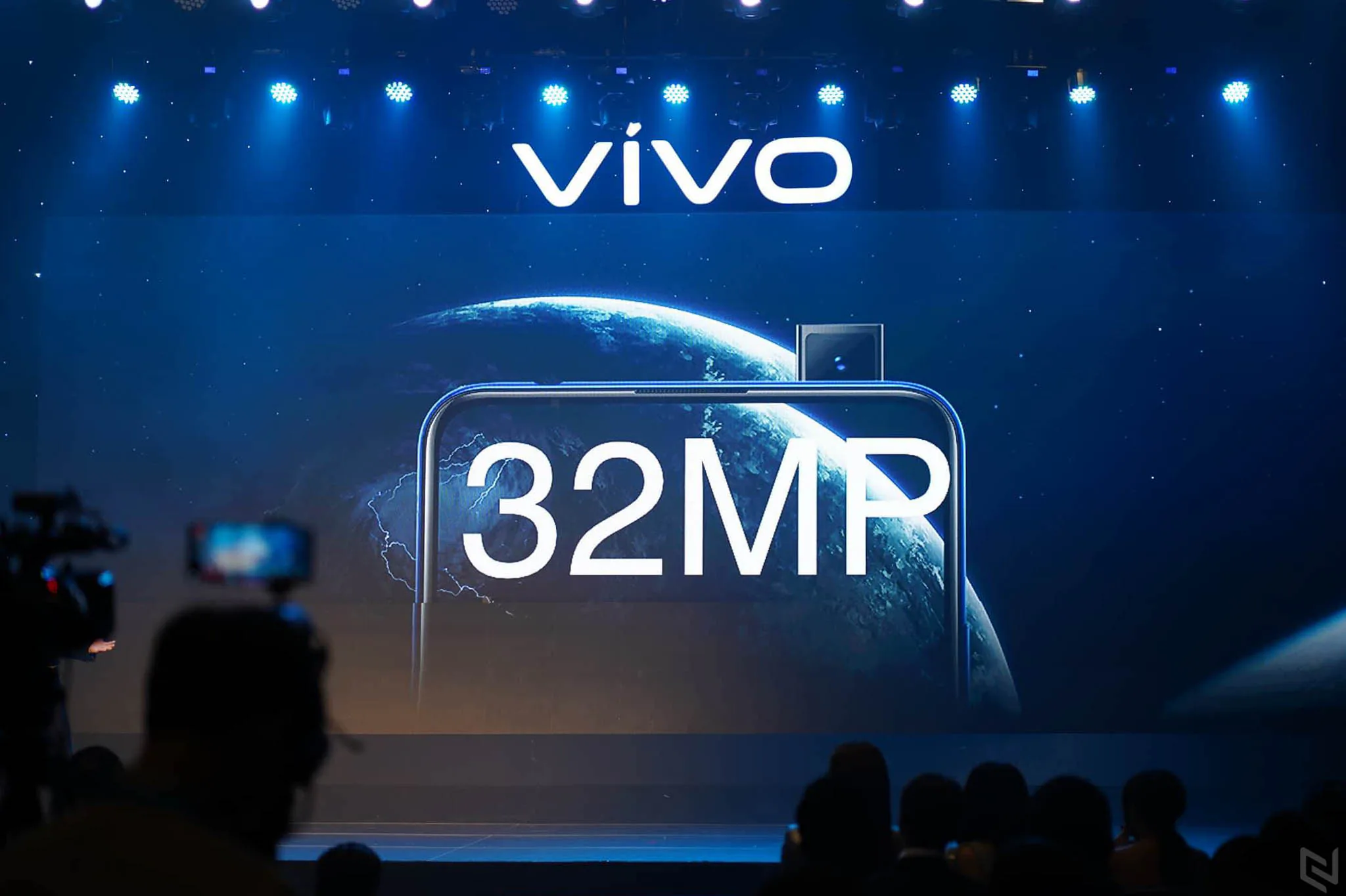 Ra mắt Vivo V15 tại Việt Nam với camera trước tàng hình 32MP, màn hình Ultra FullView, giá 7,990,000đ