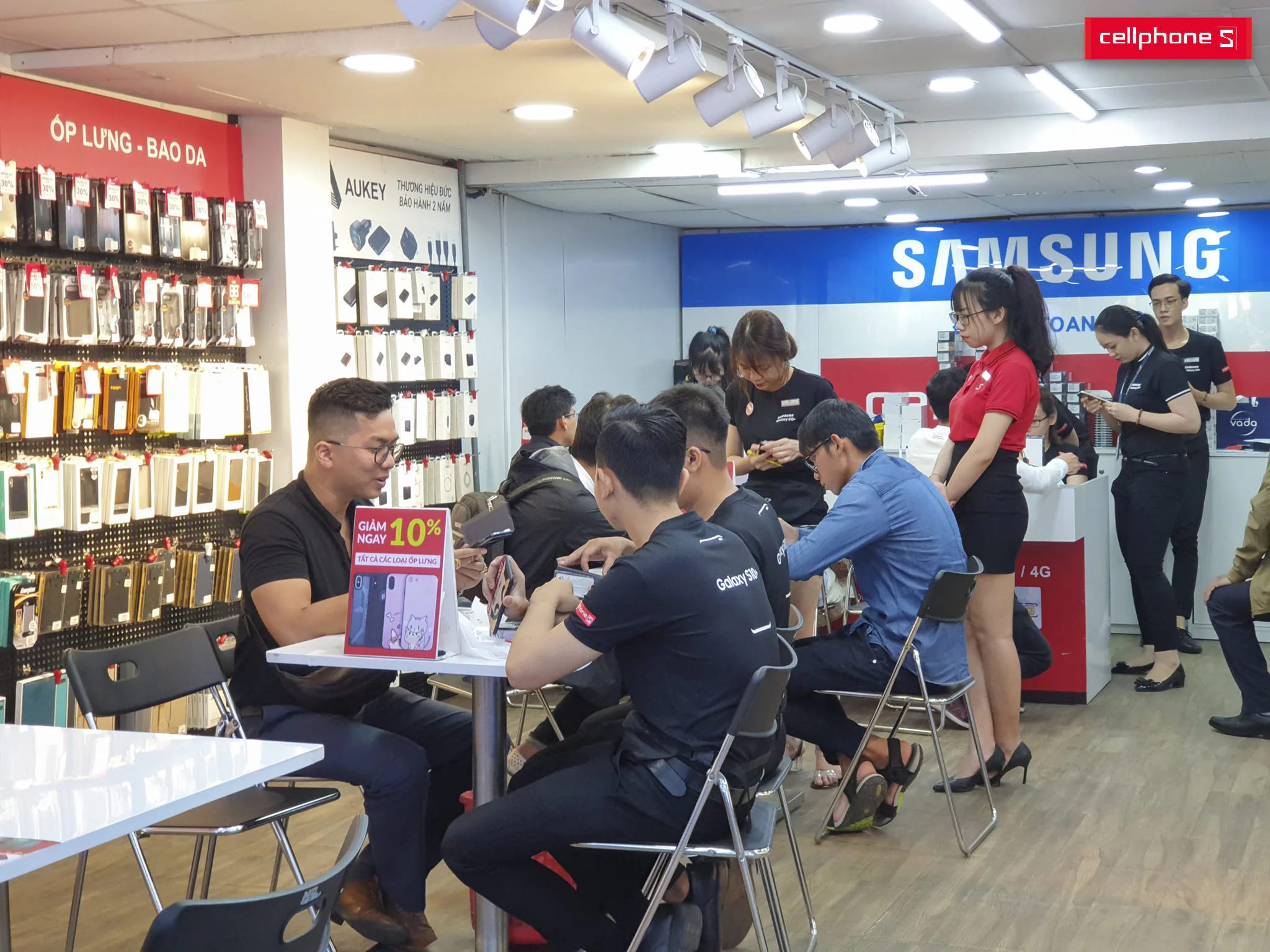 Galaxy S10|S10+ đạt kỉ lục pre-order, chính thức mở bán tại hệ thống CellphoneS từ ngày 8/3