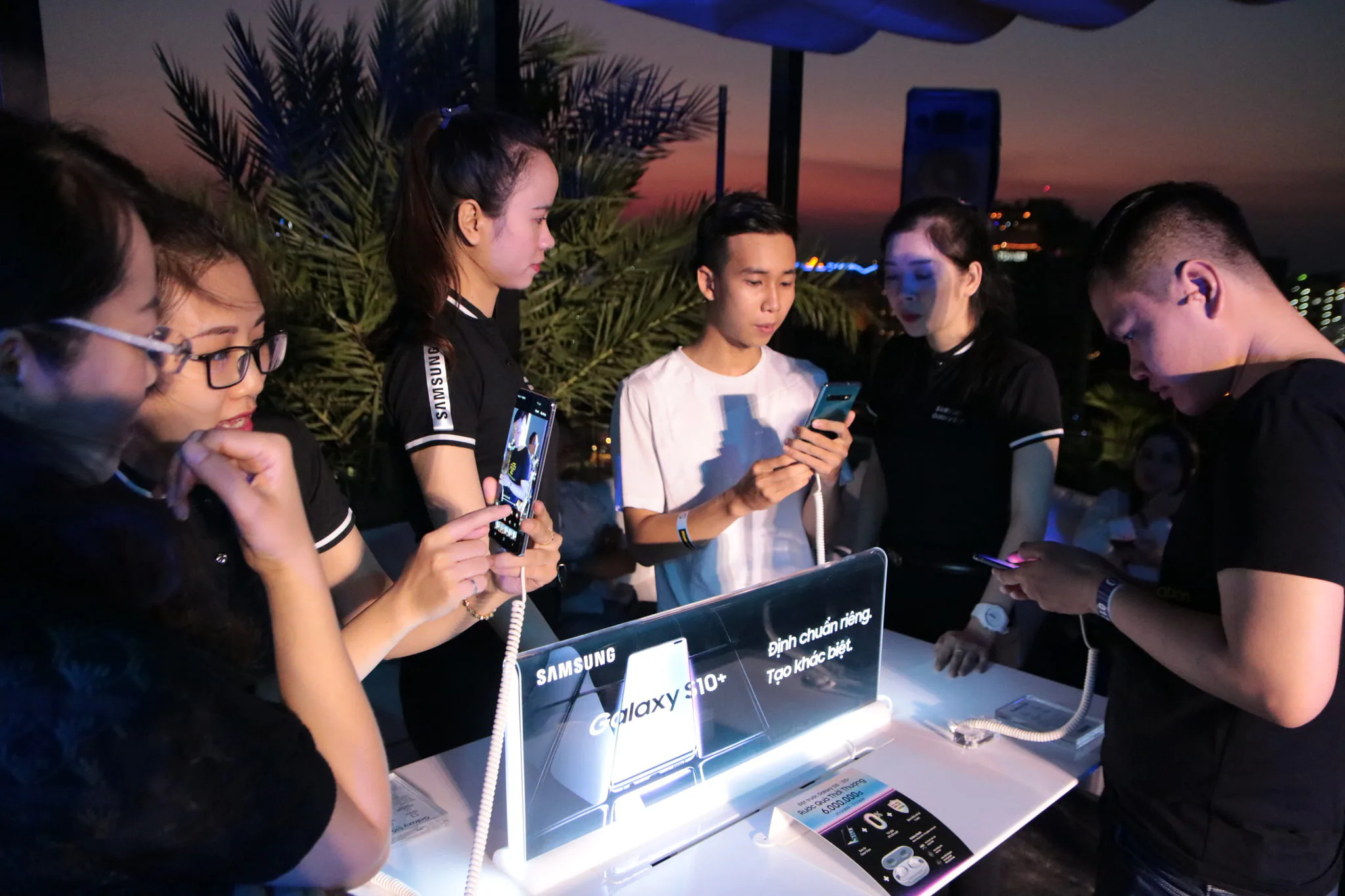 Galaxy S10/S10+, dòng S đột phá hứa hẹn lập kỉ lục mới về số bán tại Thế Giới Di Động