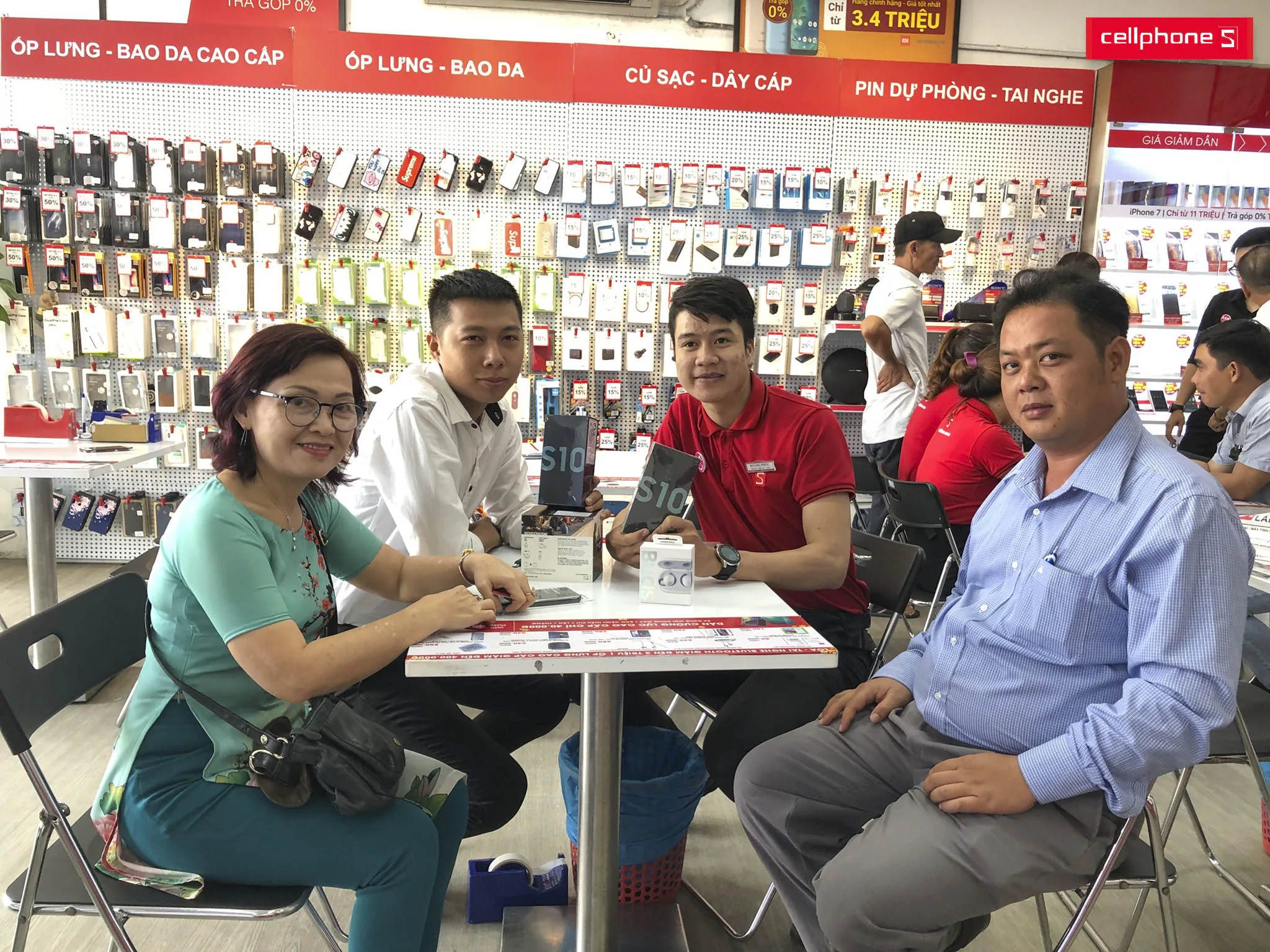 Galaxy S10|S10+ đạt kỉ lục pre-order, chính thức mở bán tại hệ thống CellphoneS từ ngày 8/3