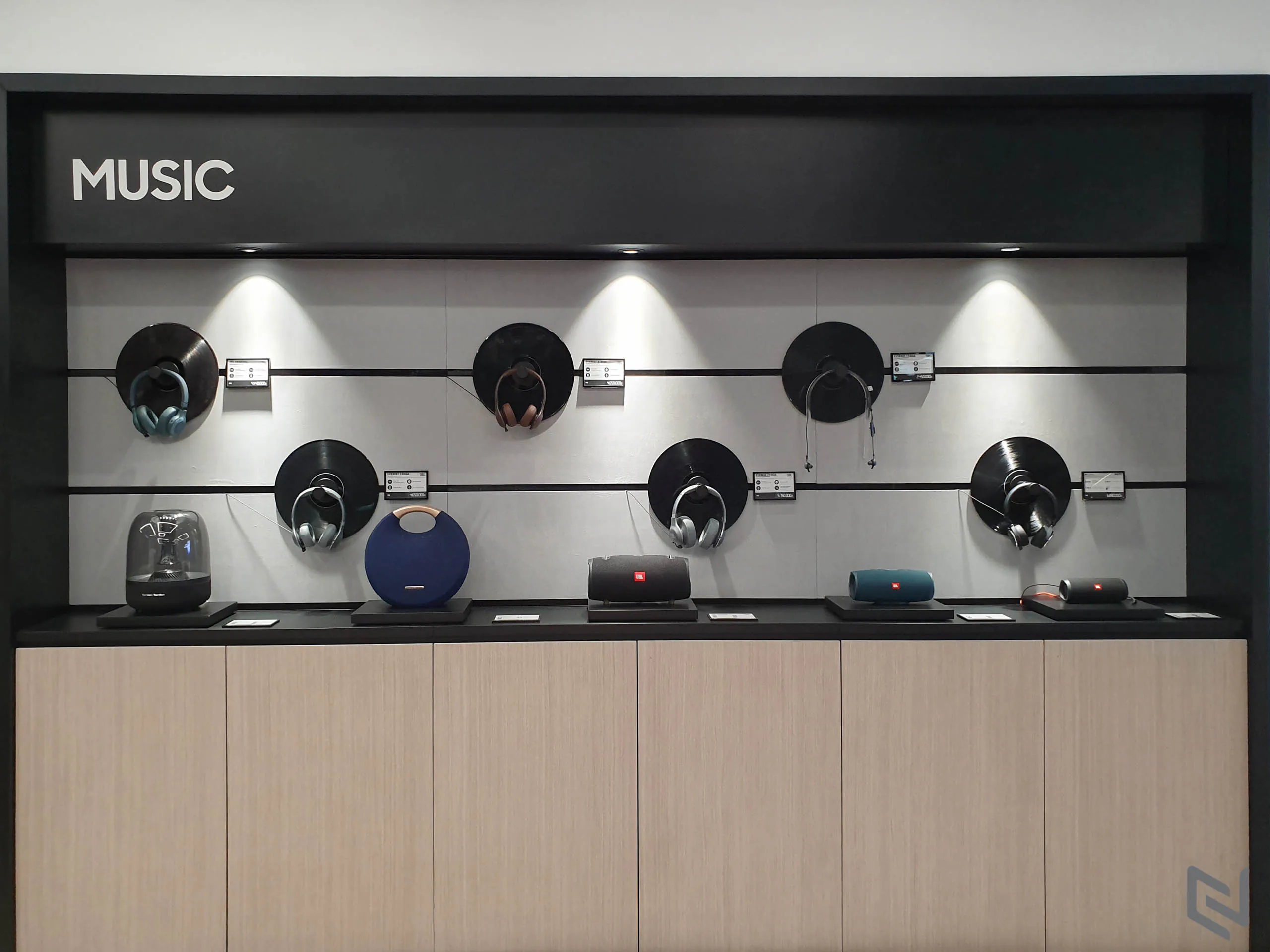 Samsung Showcase chính thức ra mắt, đem mô hình triển lãm và trải nghiệm công nghệ hiện đại trên thế giới đến Việt Nam