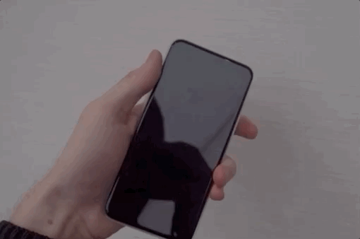 Trên tay Vivo Apex 2019 - chiếc smartphone với "không cổng kết nối", chạm đâu cũng mở khóa được