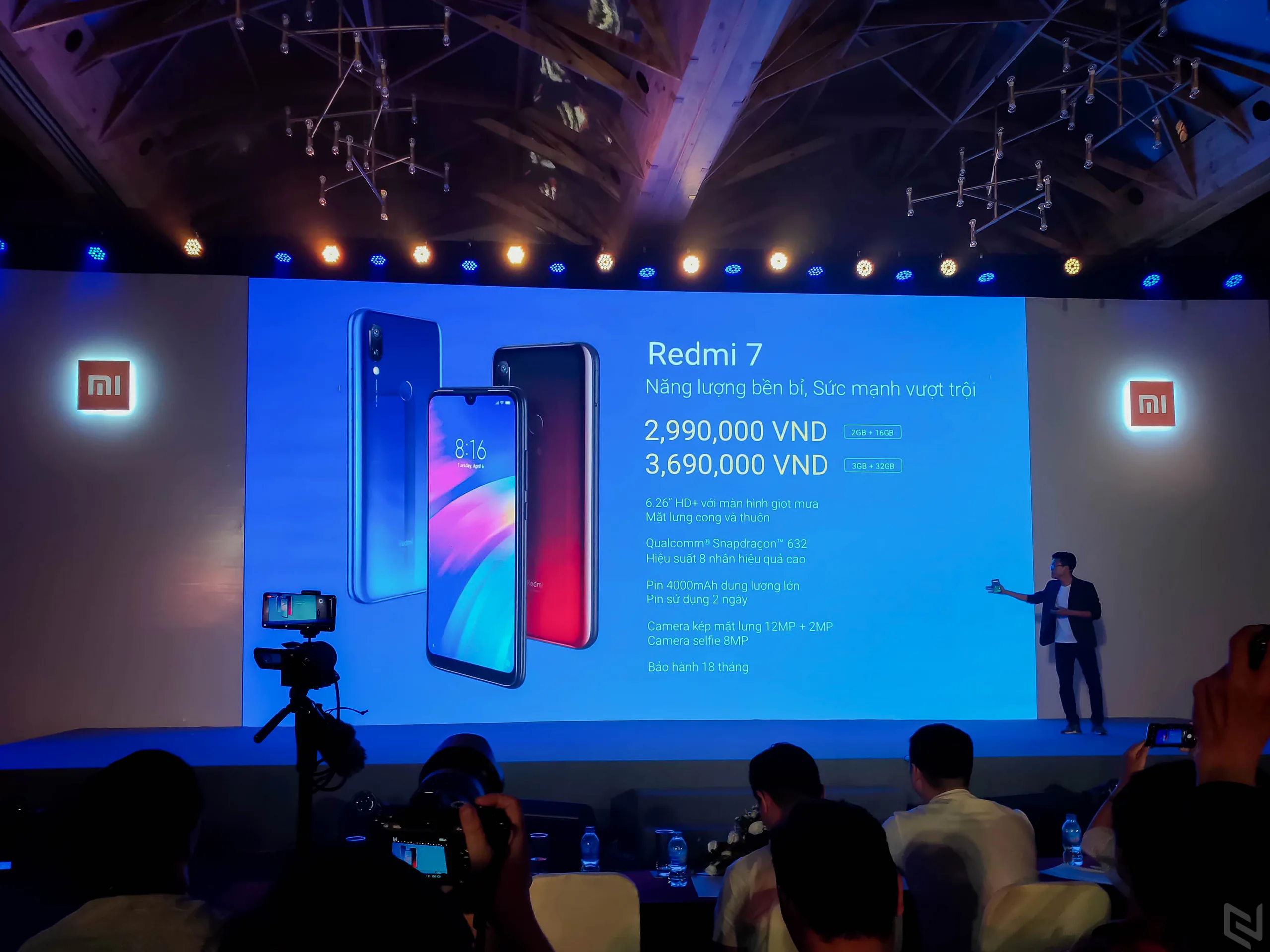 Xiaomi Redmi Note 7 ra mắt thị trường Việt, camera 48MP, màn hình giọt mưa, giá từ 3,990,000đ, mở bán ngày 28/3