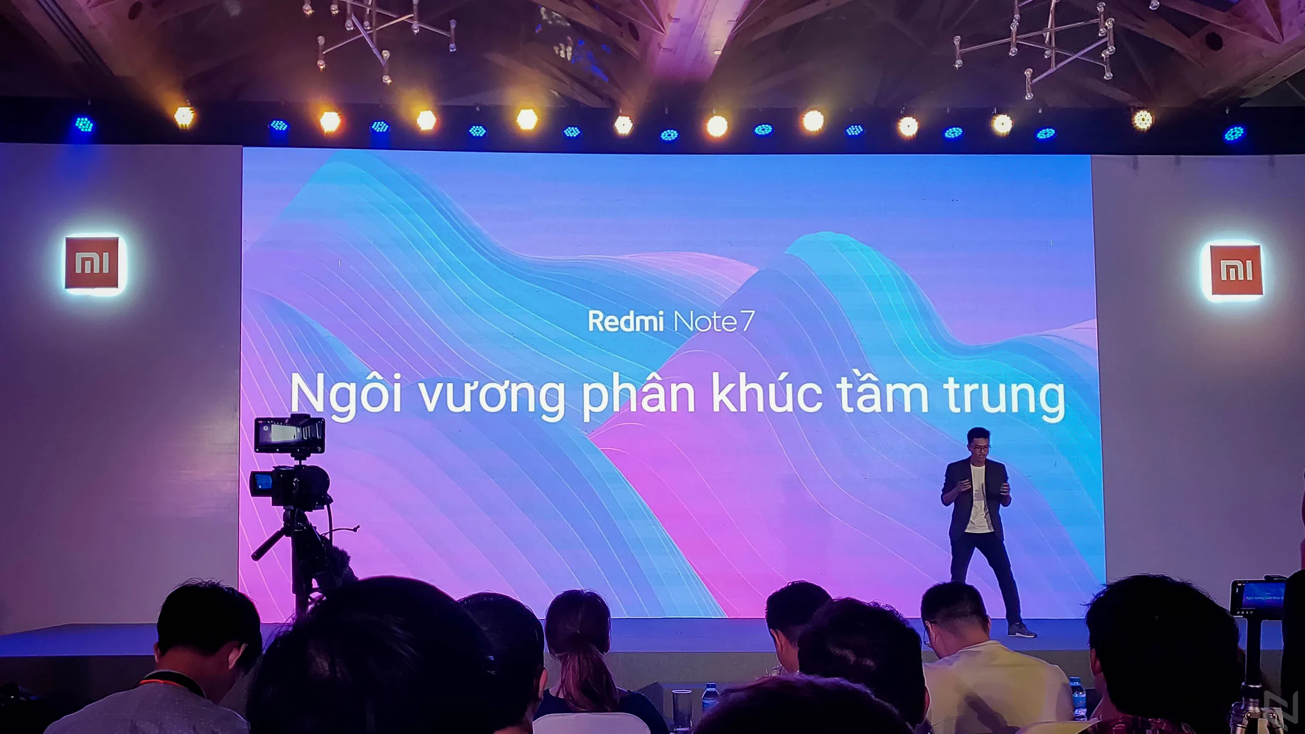 Xiaomi Redmi Note 7 ra mắt thị trường Việt, camera 48MP, màn hình giọt mưa, giá từ 3,990,000đ, mở bán ngày 28/3