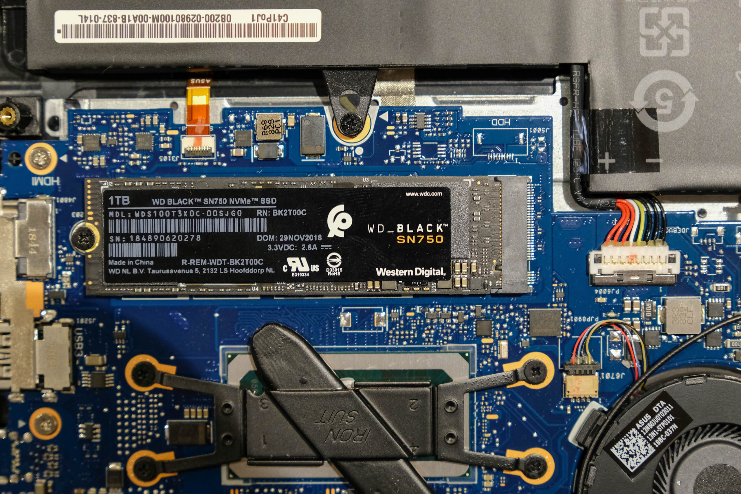Mở hộp và dùng thử SSD Western Digital Black SN750 NVMe