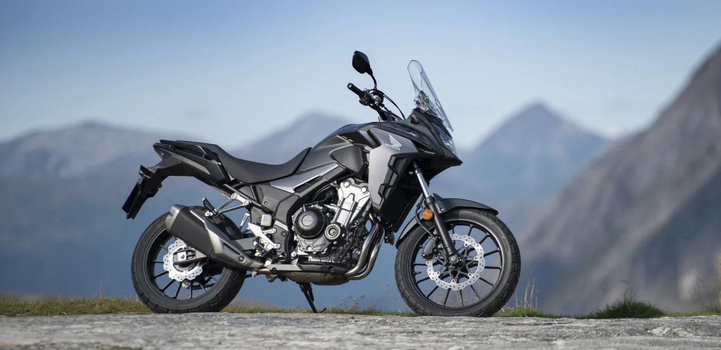 Honda trình làng hai xe mô tô phiên bản 2019 CBR400R và CB400X tại Nhật Bản