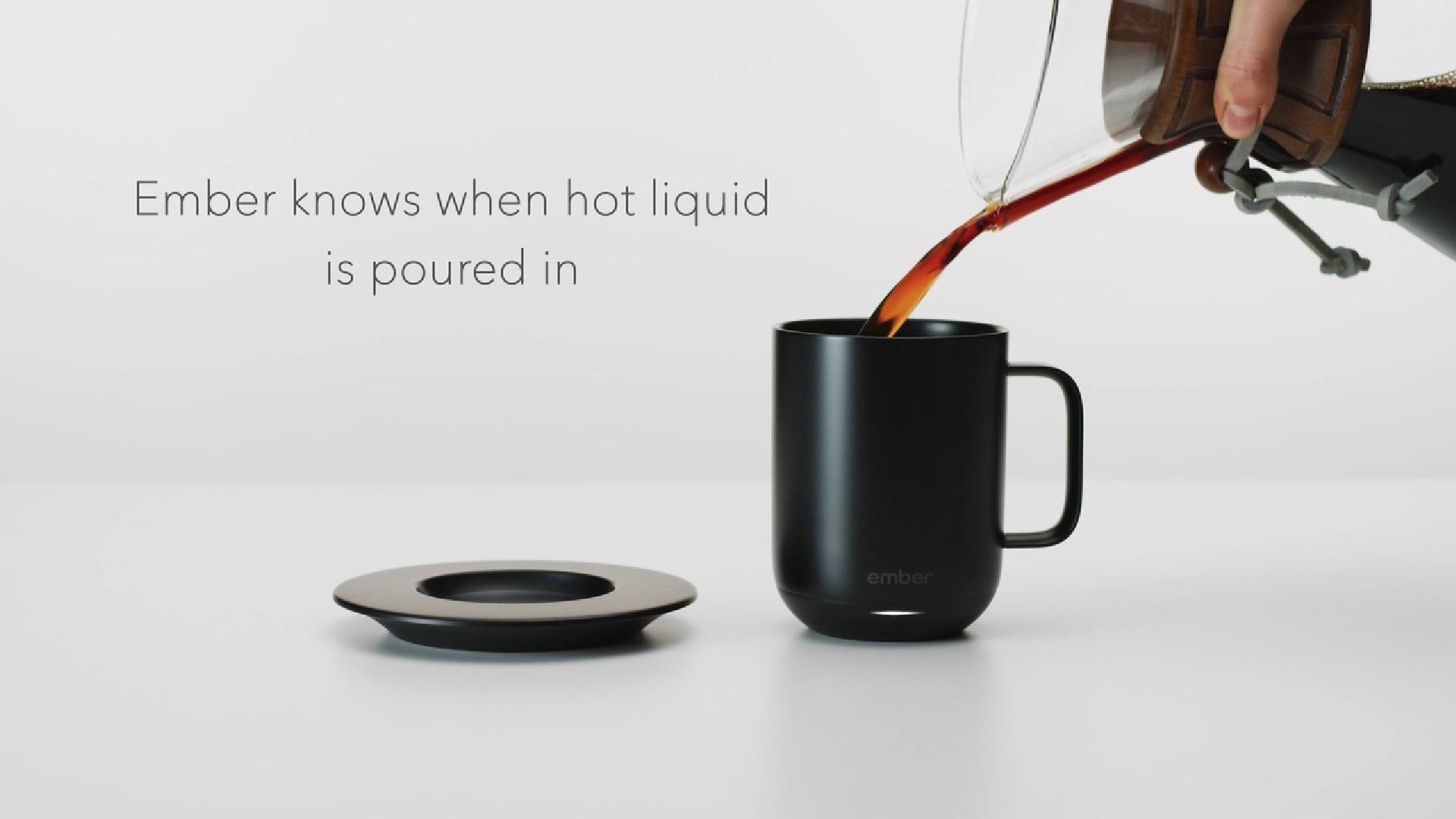 Cốc thông minh Ember Ceramic Mug nay đã có kích cỡ lớn hơn trên cửa hàng Apple