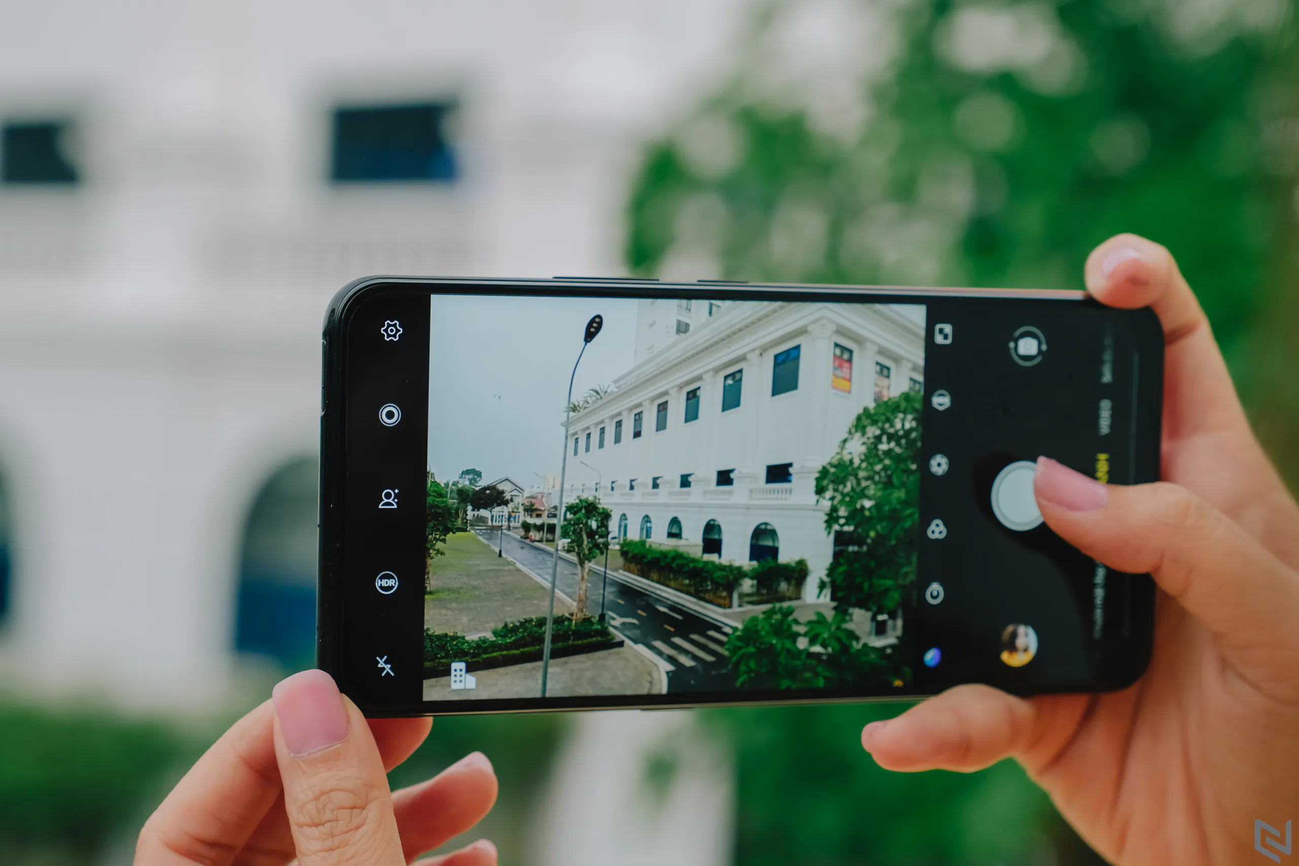 Đánh giá Vivo V15: Màn hình Ultra FullView, camera selfie chất lượng