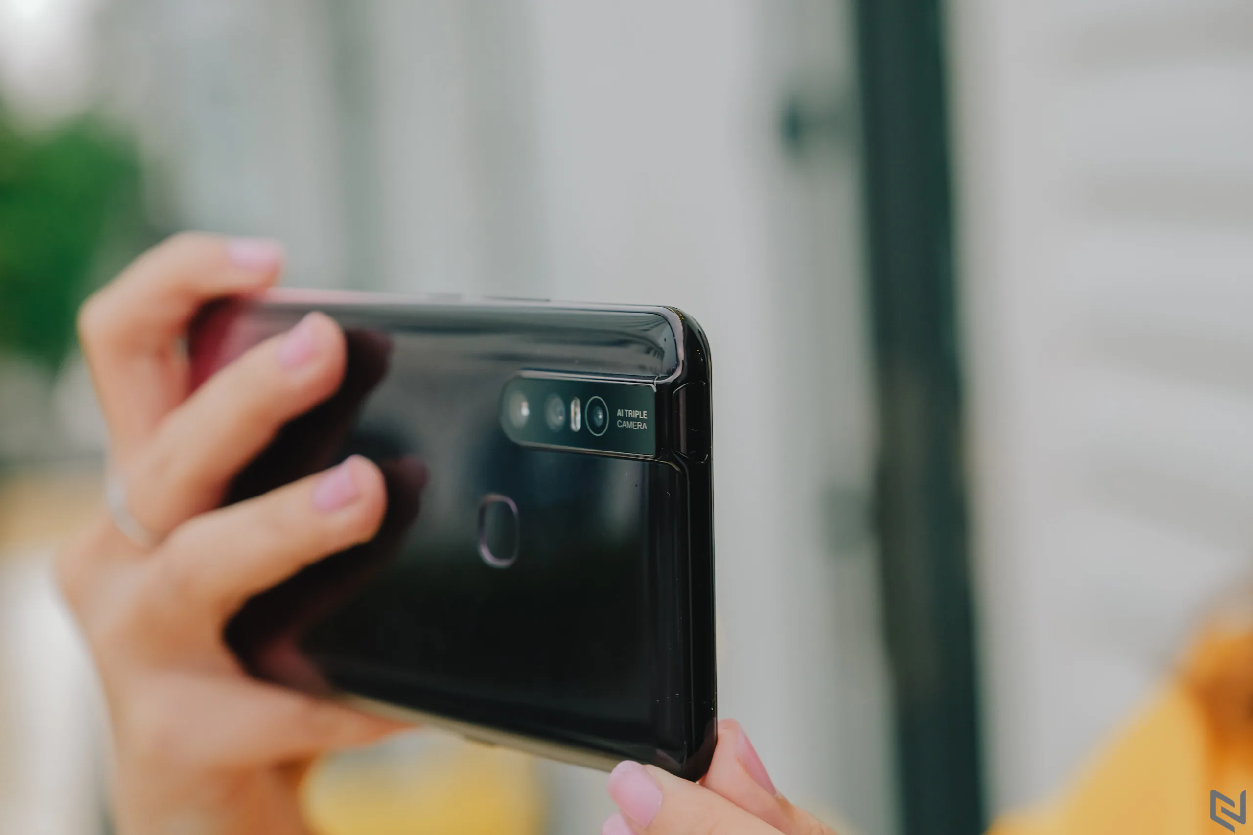 Đánh giá Vivo V15: Màn hình Ultra FullView, camera selfie chất lượng