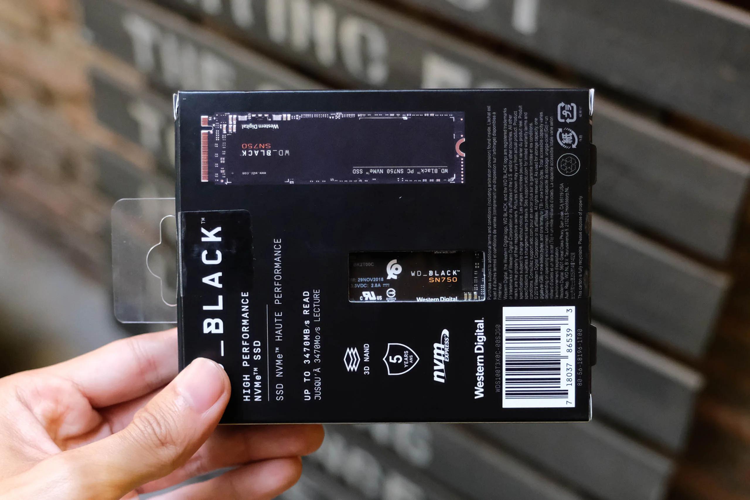 Mở hộp và dùng thử SSD Western Digital Black SN750 NVMe