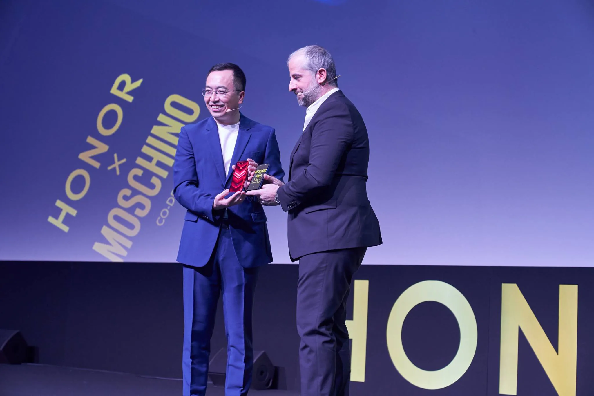 Chiến lược thương hiệu kép của Huawei và HONOR năm 2019