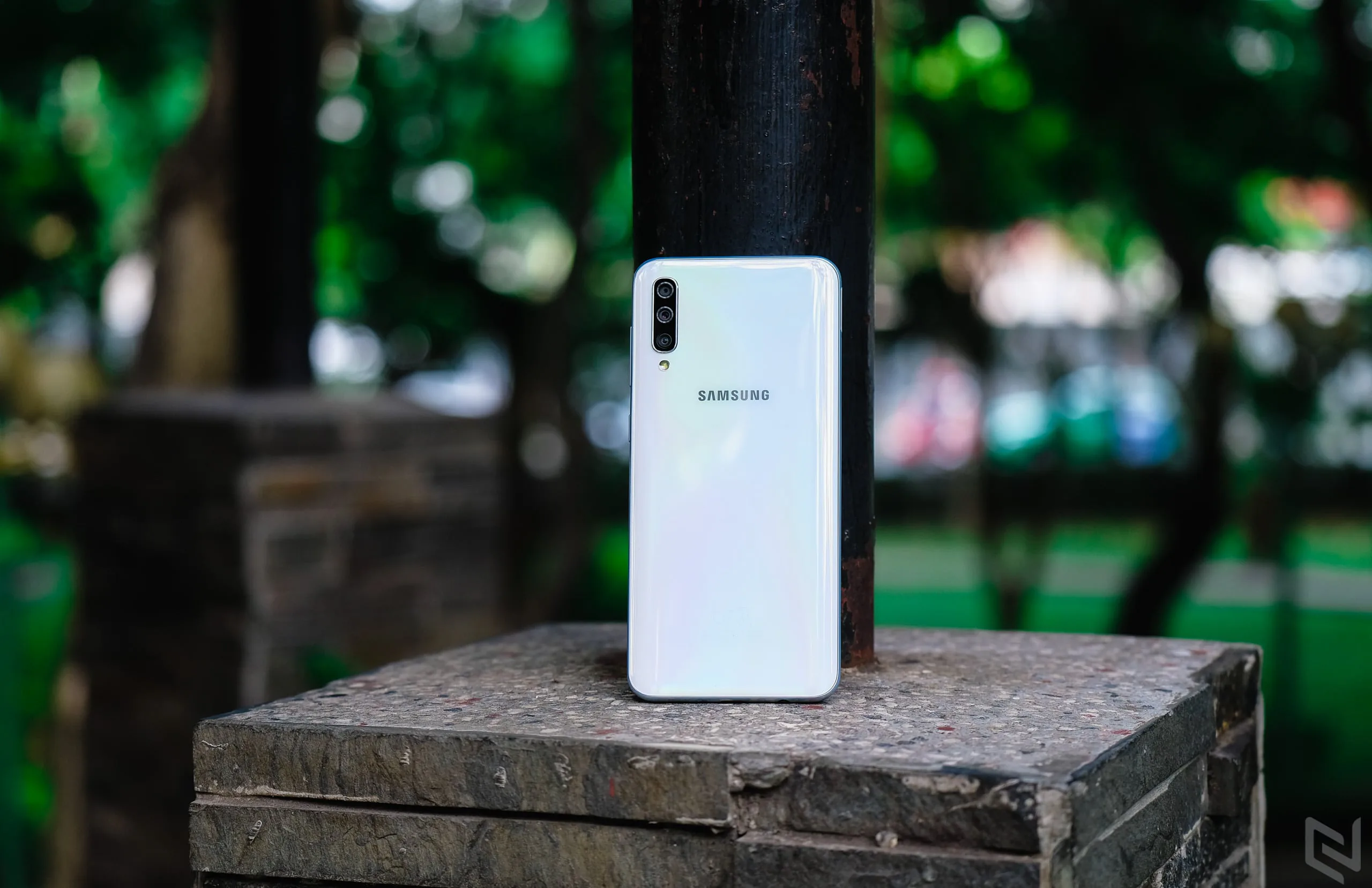 Đánh giá Galaxy A50: Cú phản đòn không trượt phát nào từ Samsung