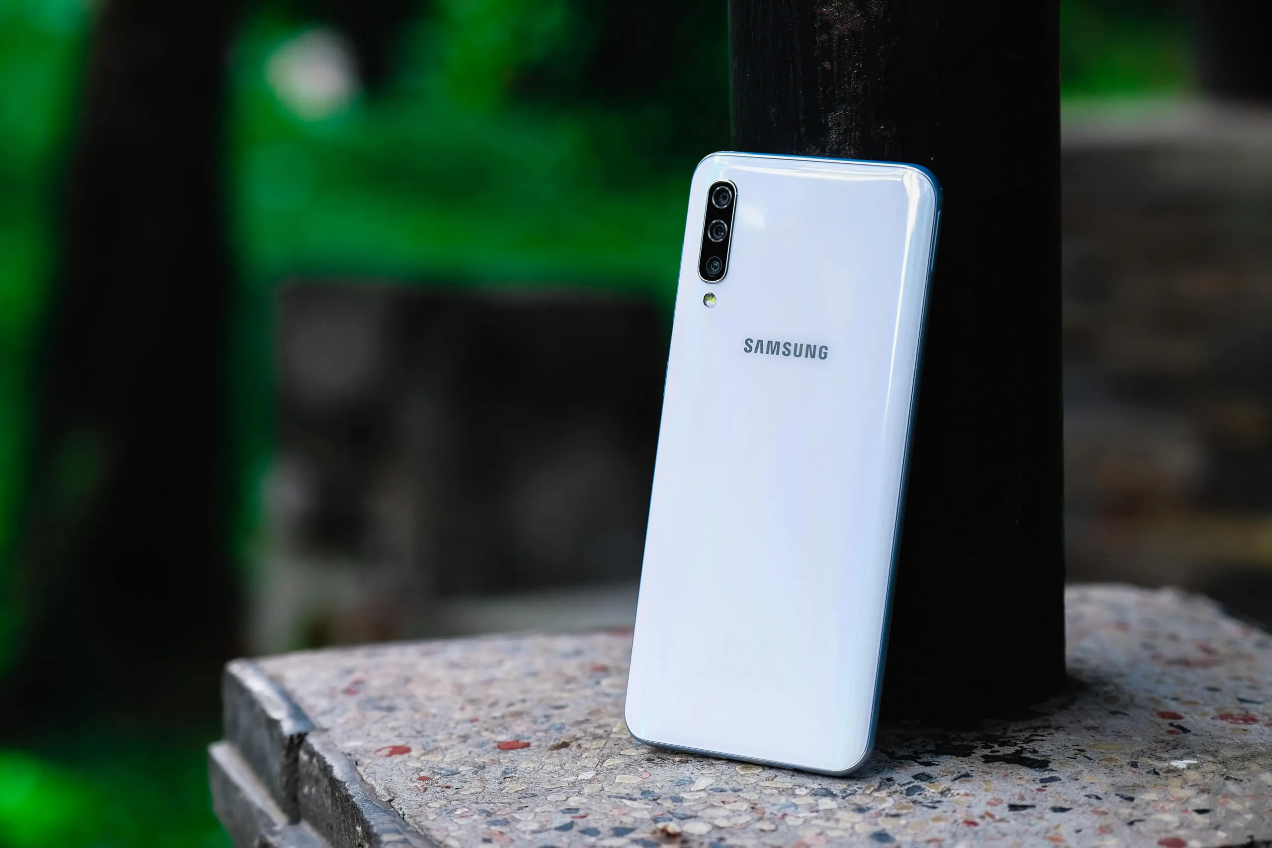 Đánh giá Galaxy A50: Cú phản đòn không trượt phát nào từ Samsung