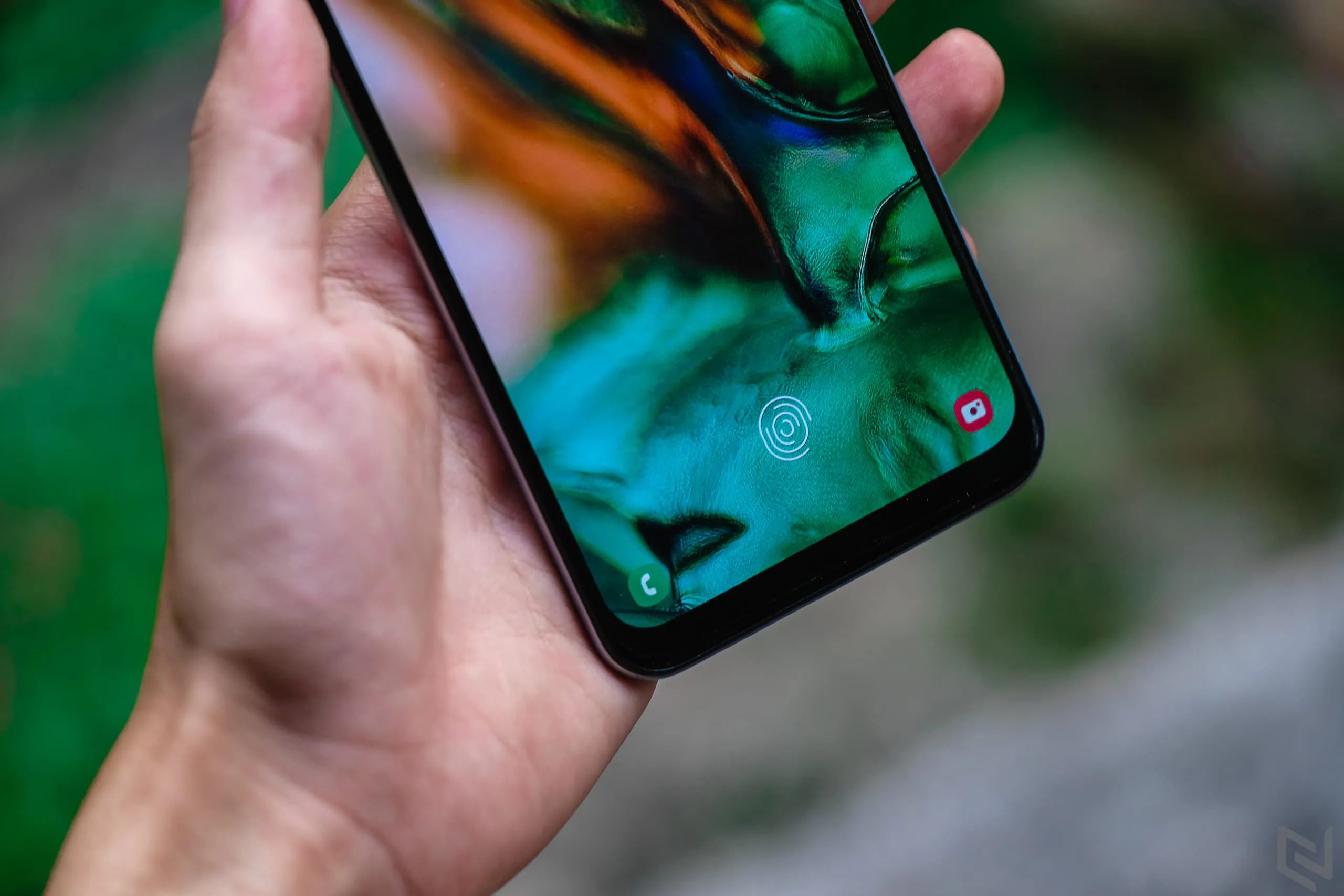 Đánh giá Galaxy A50: Cú phản đòn không trượt phát nào từ Samsung
