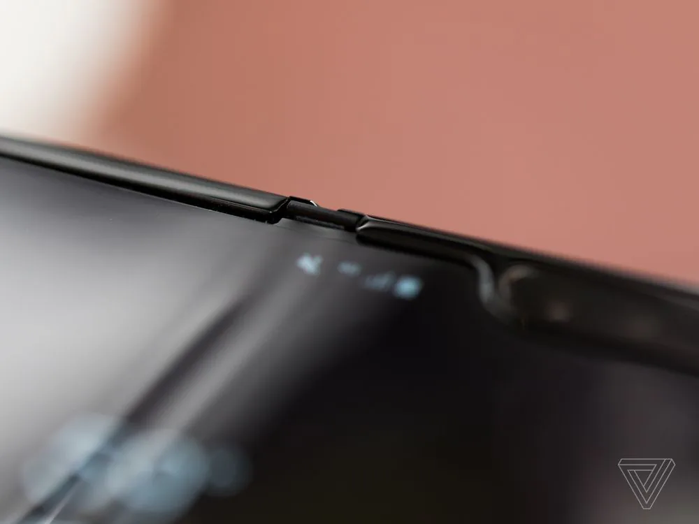 Trên tay Samsung Galaxy Fold: Chưa hoàn hảo, nhưng tốt hơn mong đợi