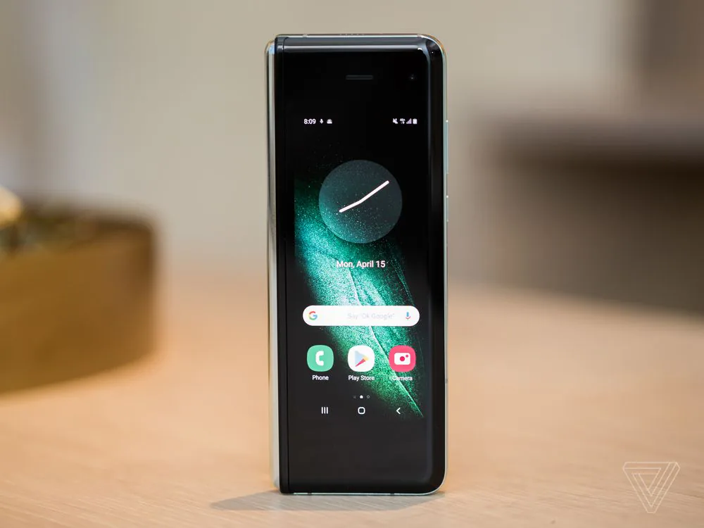 Trên tay Samsung Galaxy Fold: Chưa hoàn hảo, nhưng tốt hơn mong đợi