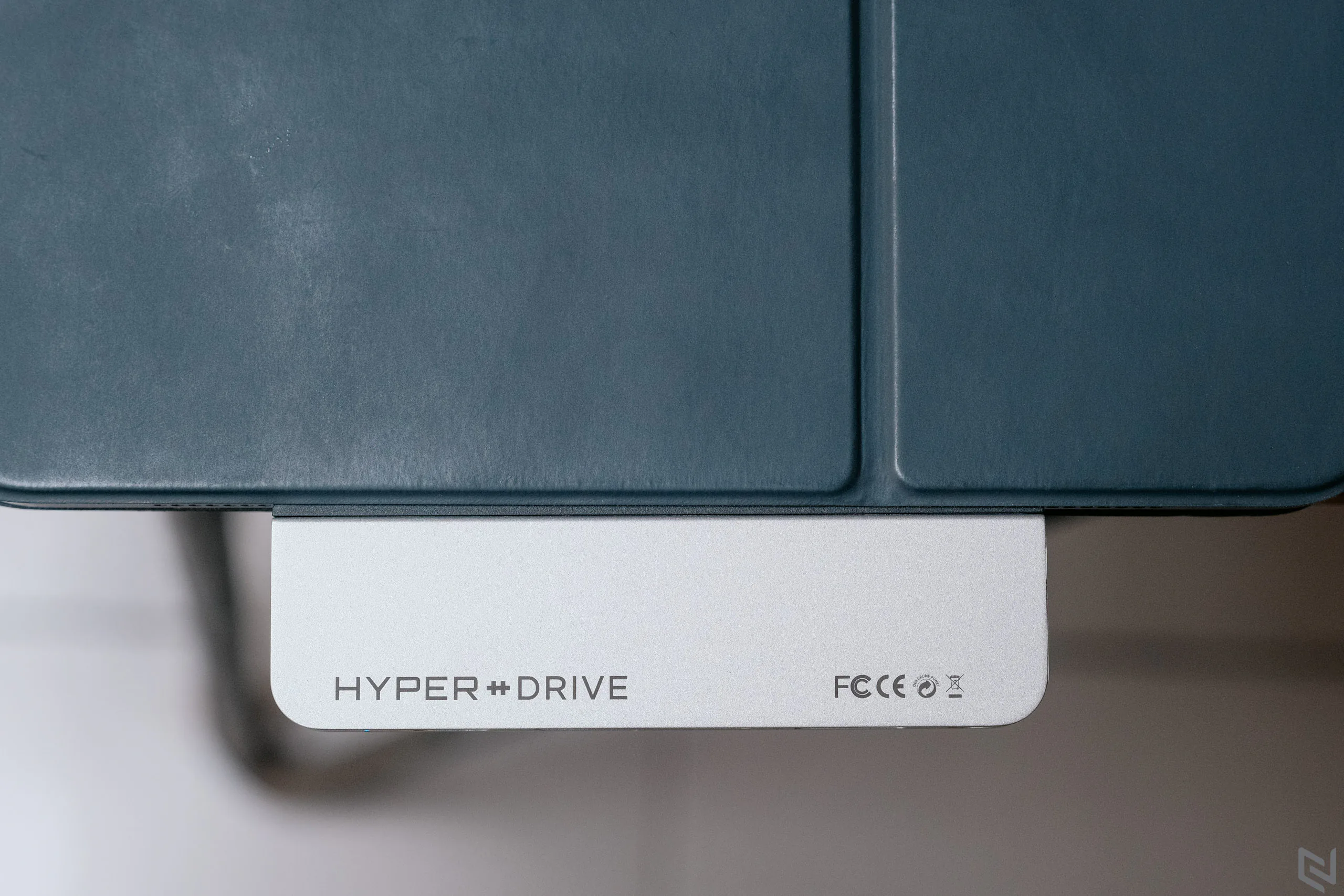 Trên tay HyperDrive USB-C Hub chuyên dụng cho iPad Pro 2018, mở rộng 6 cổng, dùng được cho MacBook