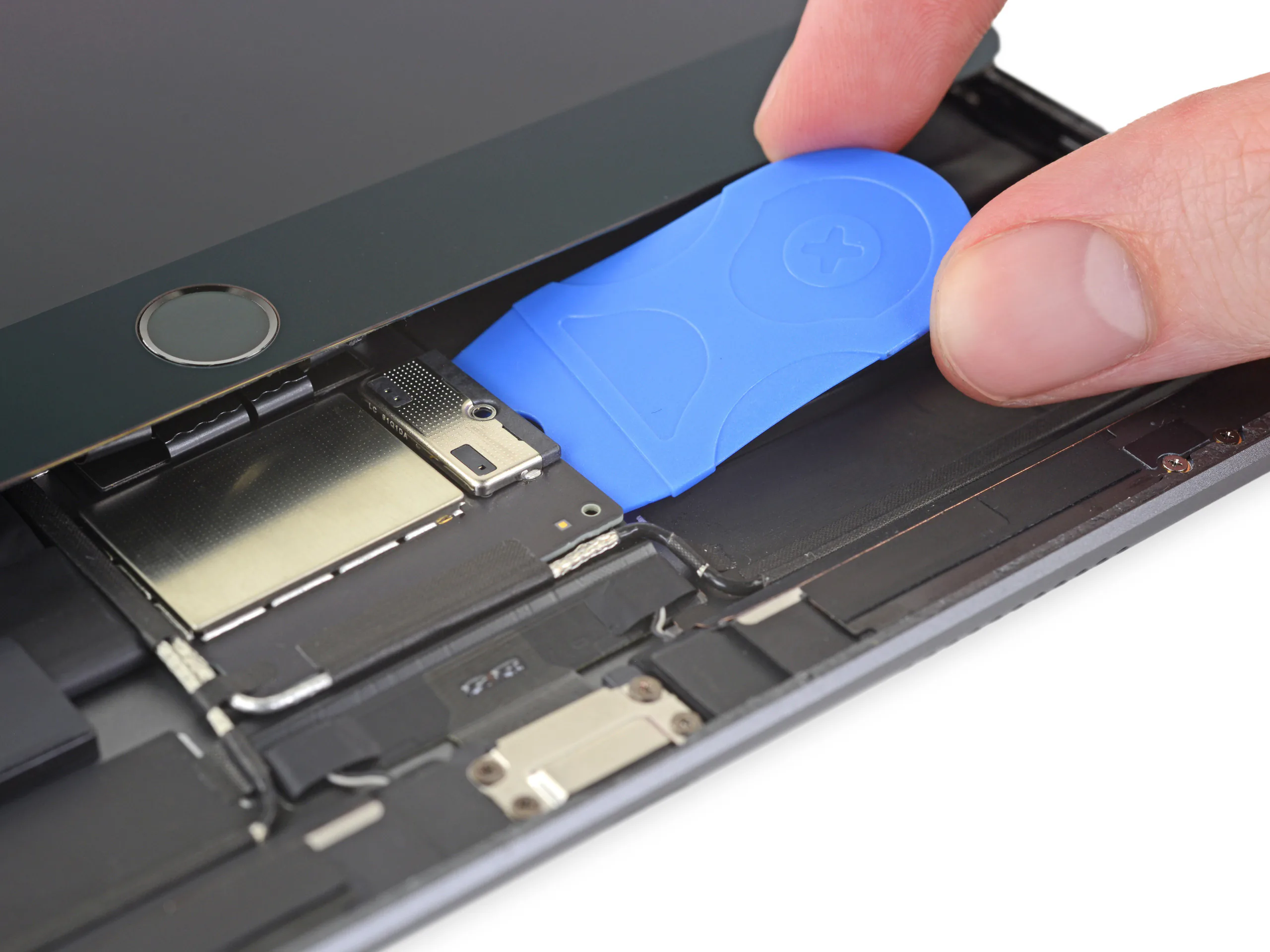 Tháo rời iPad Air 2019 bản 10.5 inch, nhiều cải tiến nhưng thiếu đi tinh hoa của dòng iPad Pro