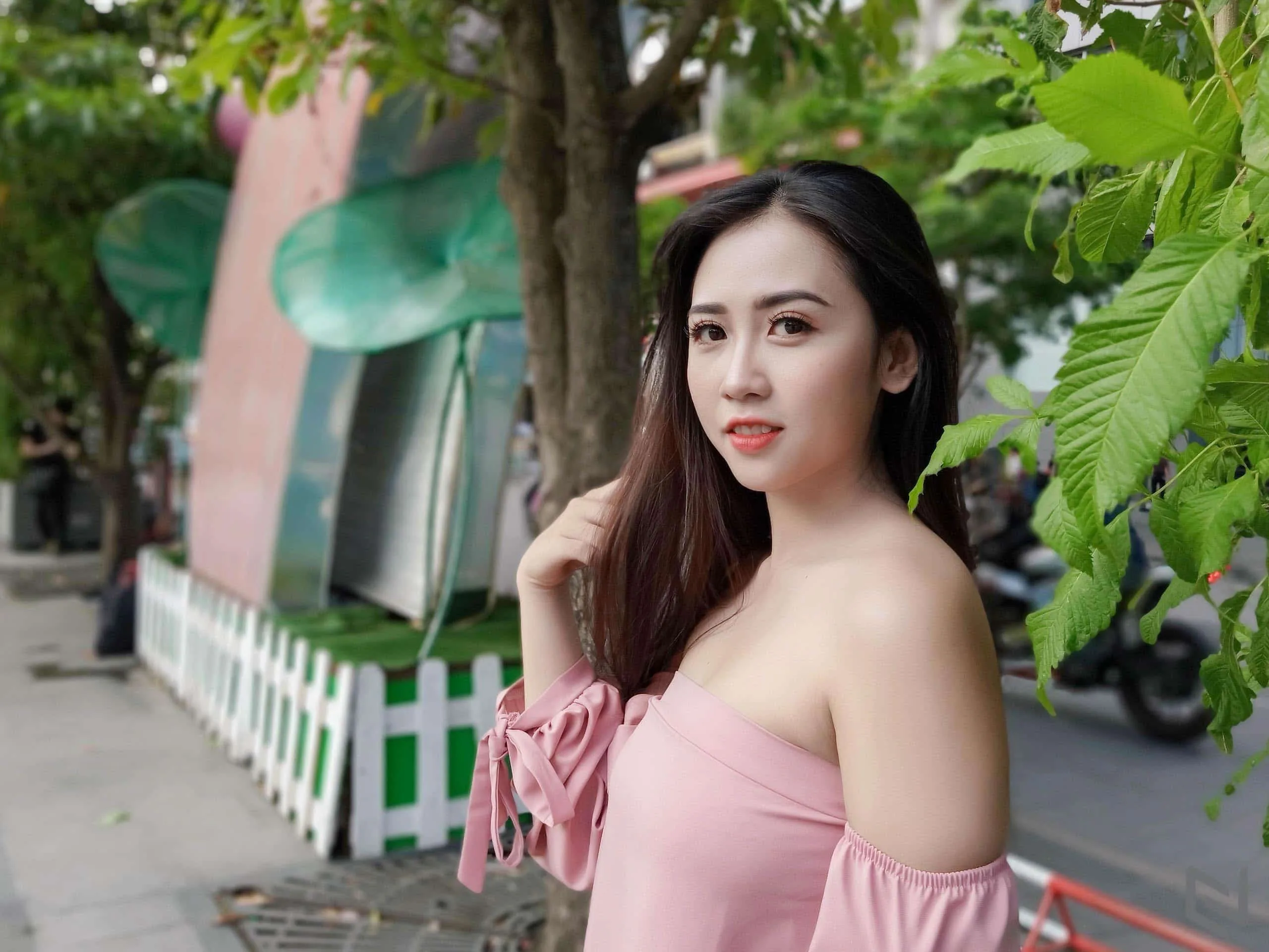 Cần gì máy ảnh khi OPPO F11 Pro đã giúp bạn chụp chân dung xoá phông ảo diệu thế này