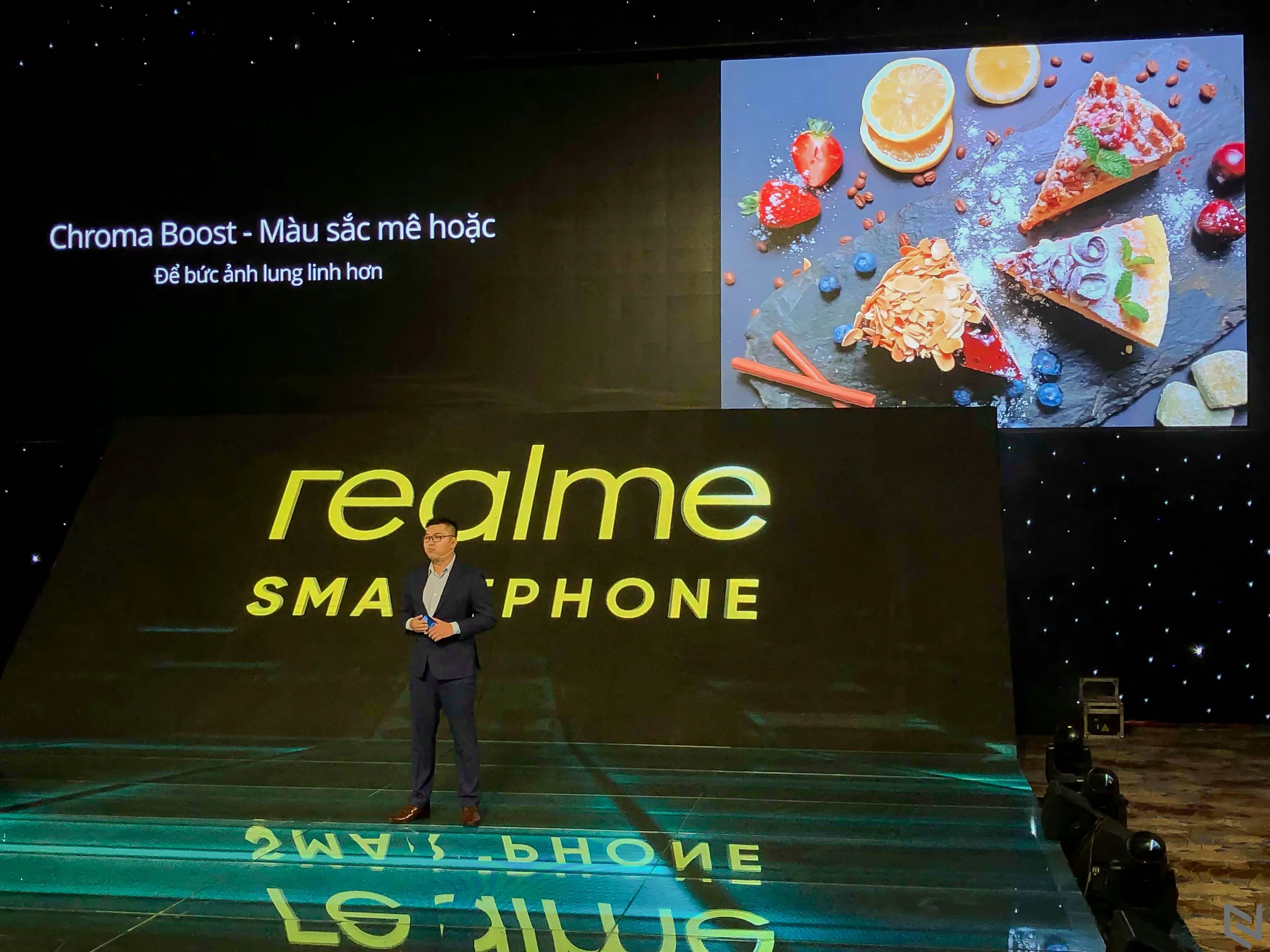Realme 3 ra mắt thị trường Việt cùng đại sứ thương hiệu ISAAC, giá 3,990,000 VND