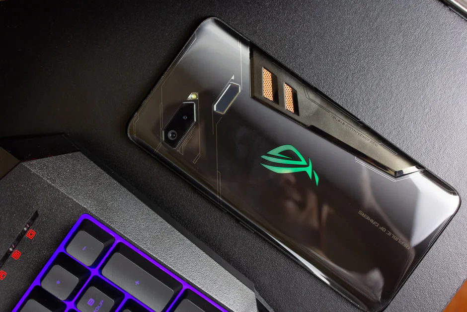 ASUS sẽ ra mắt thế hệ thứ hai của smartphone chơi game ROG Phone vào quý 3 năm nay