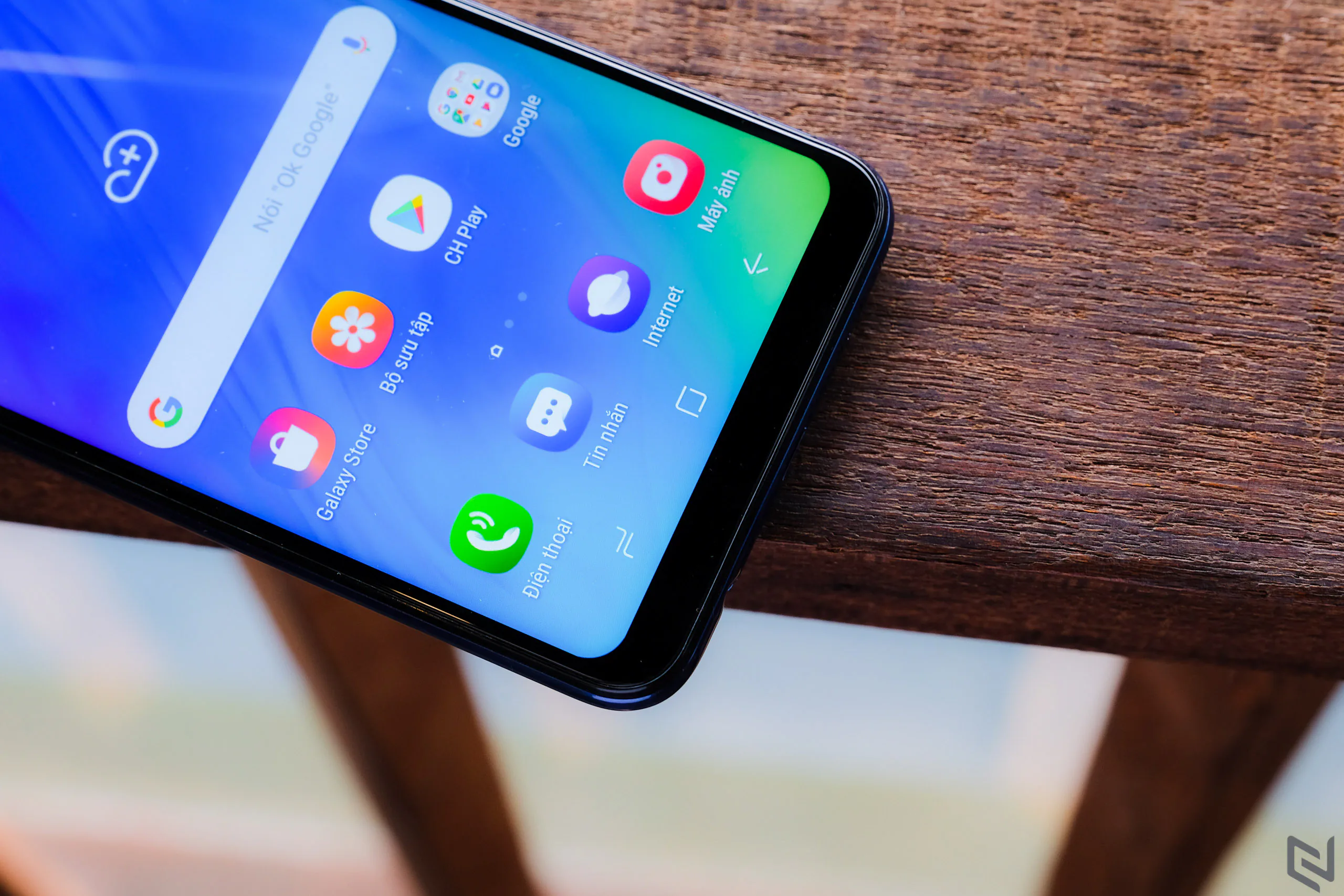 Đánh giá Samsung Galaxy M10: Ai nói giá rẻ là không ngon?