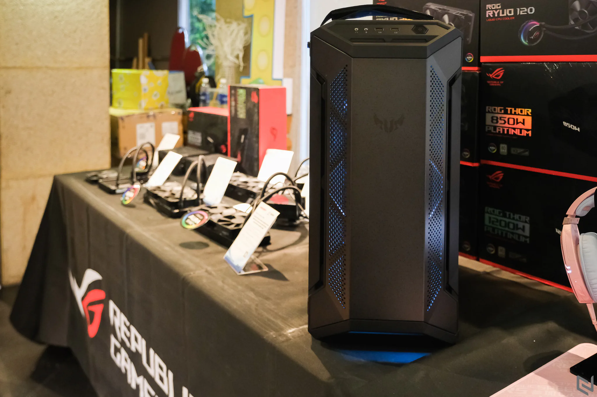 Thùy Minh trở thành nhà phân phối linh kiện mới của ASUS tại thị trường Việt Nam