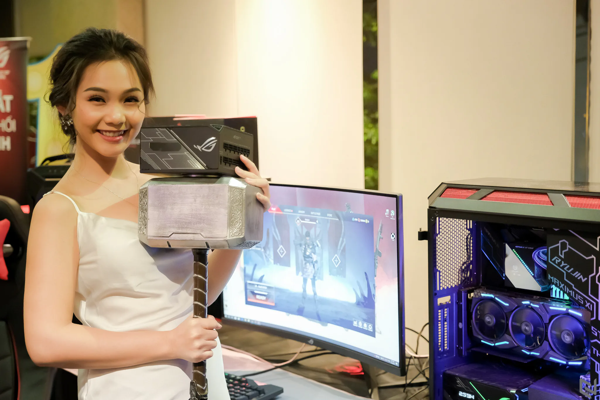 Thùy Minh trở thành nhà phân phối linh kiện mới của ASUS tại thị trường Việt Nam