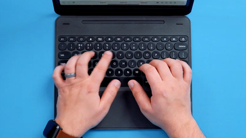 bàn phím Slim Folio Go