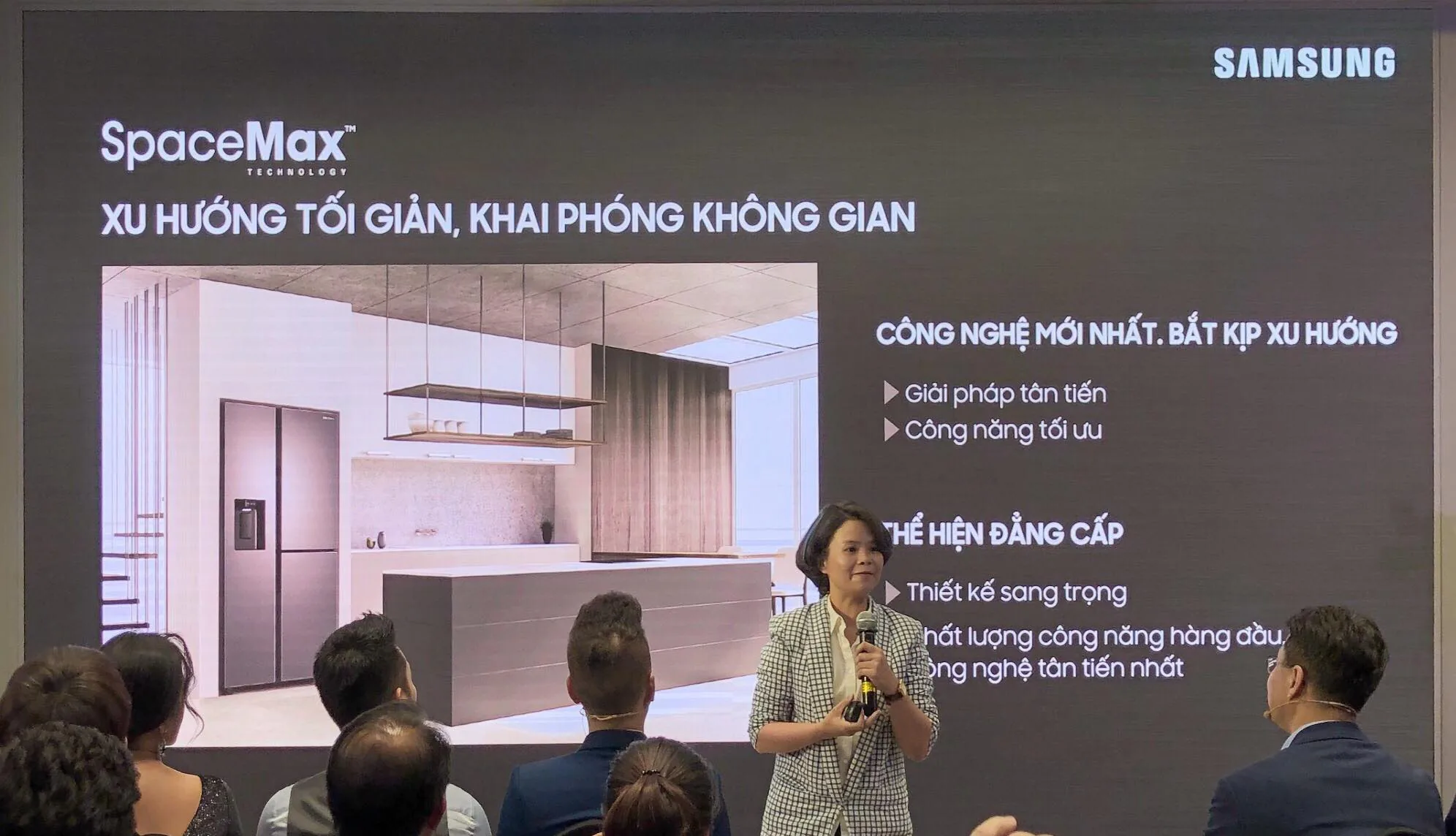 Samsung ra mắt thế hệ tủ lạnh Side by Side RS5000 tại Việt Nam