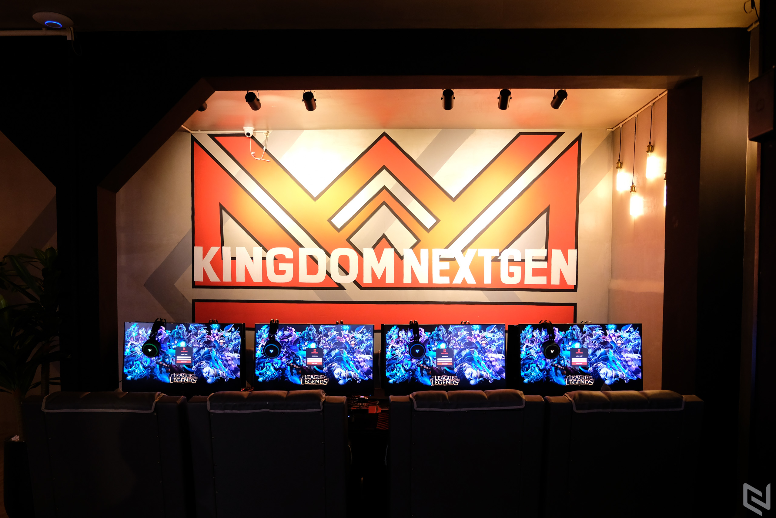 KingDom Next Gen ra mắt chi nhánh Đồng Đen