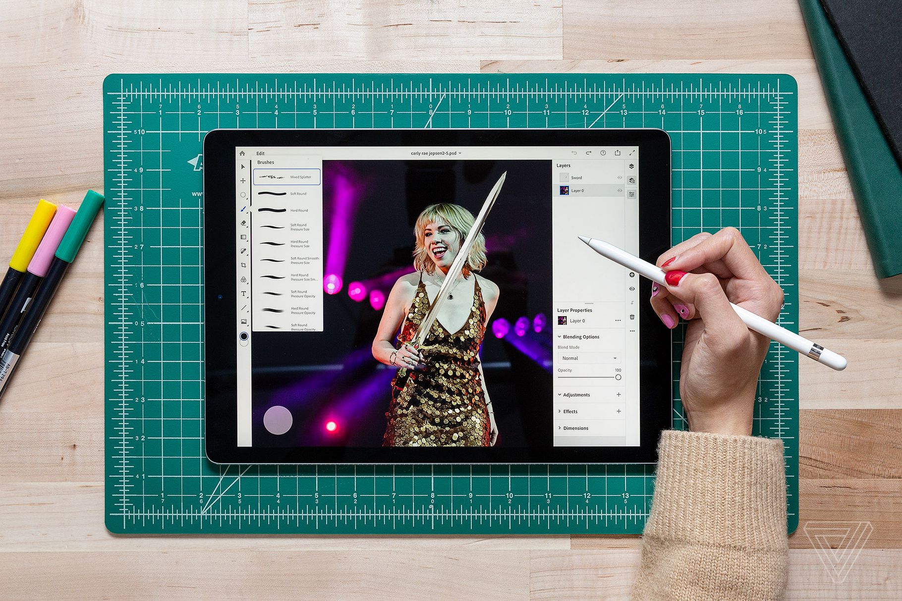 Như đã hứa, Photoshop bản đầy đủ cho iPad bắt đầu cho đăng ký dùng thử