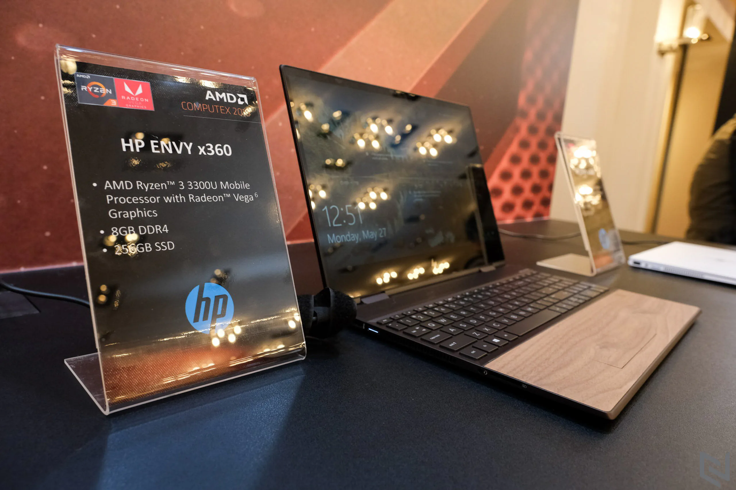 HP thêm tùy chọn phần đệm tay bằng gỗ, tăng vẻ sang trọng và giá trị cho các dòng máy Envy