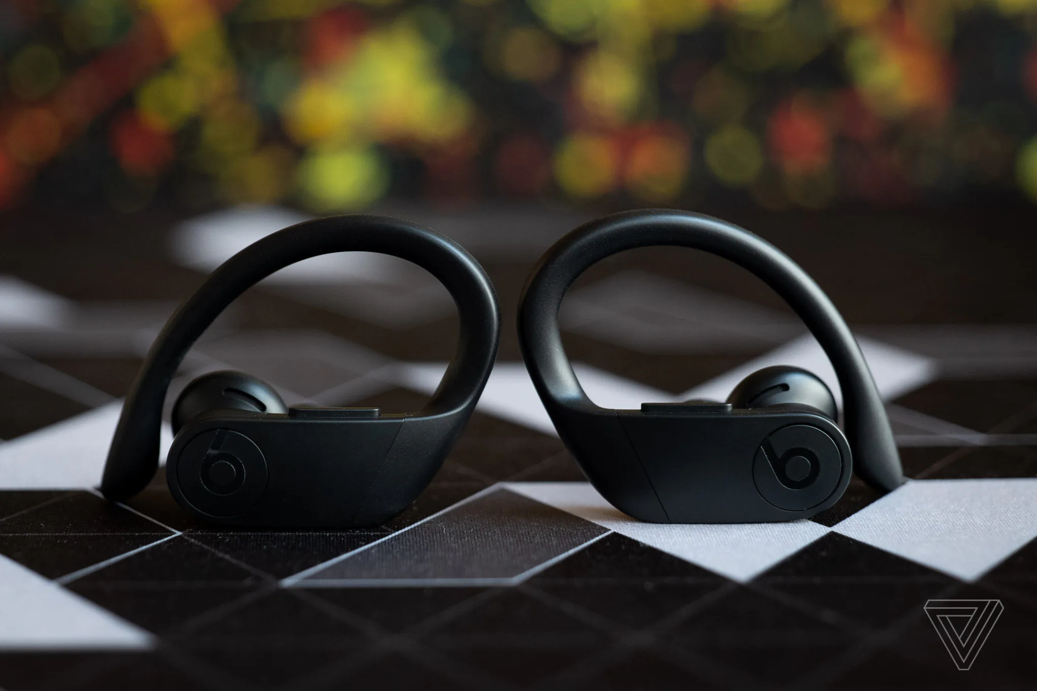 Đánh giá Powerbeats Pro: "Tai nghe không dây Beats tốt nhất hiện tại!"