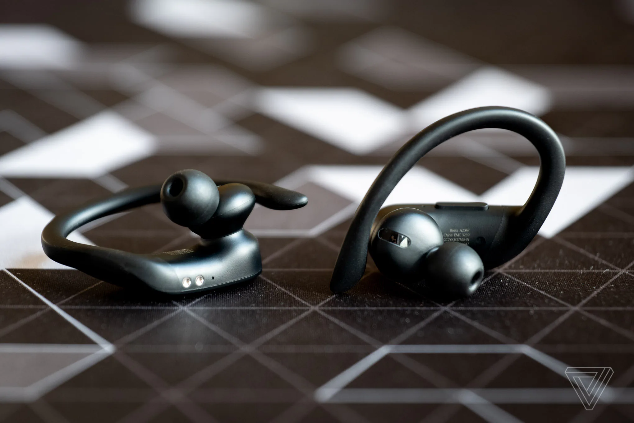 Đánh giá Powerbeats Pro: "Tai nghe không dây Beats tốt nhất hiện tại!"