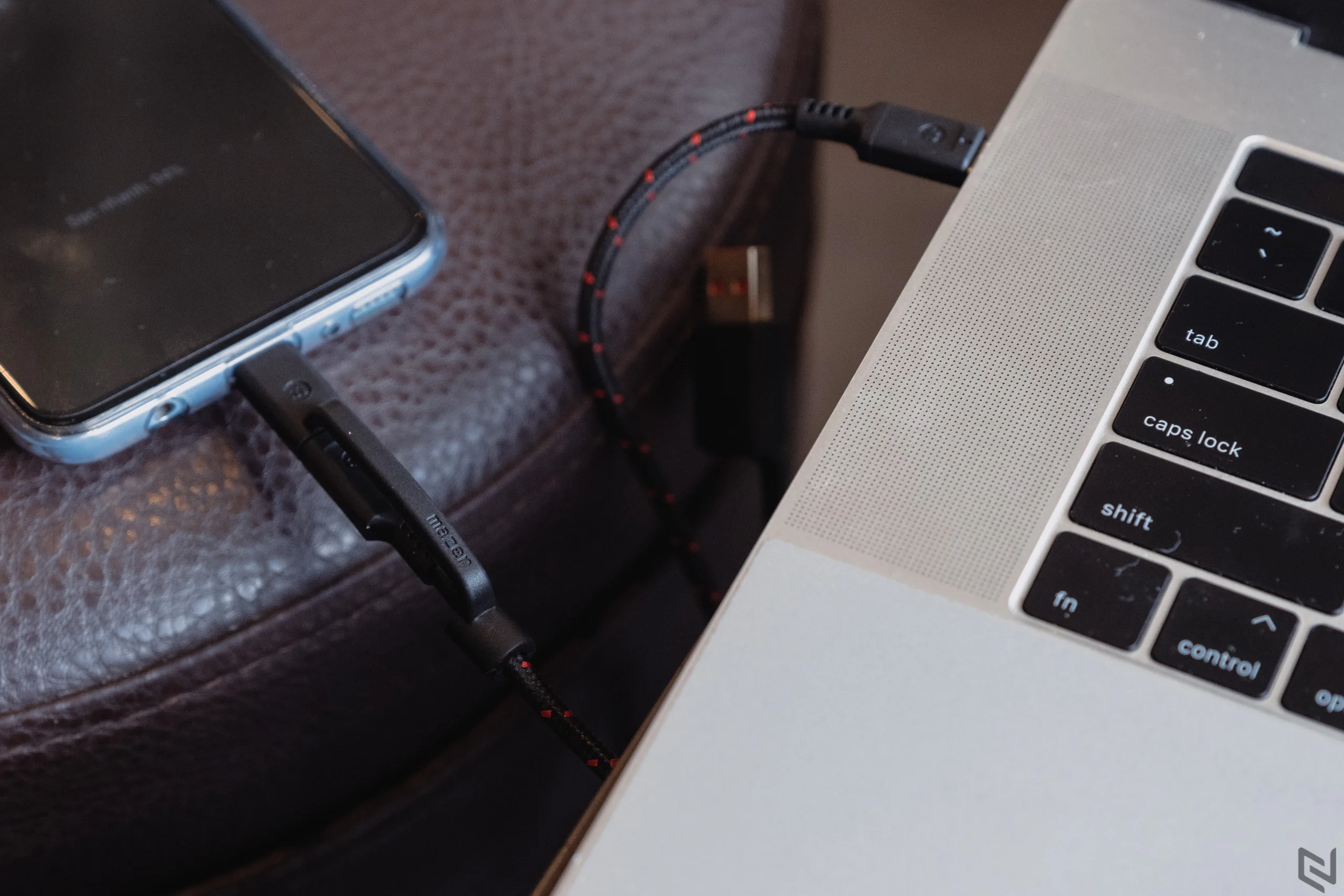 Trên tay cáp Mazer Multi-Tips Rugged Tek II USB-A+USB-C to Micro USB+USB-C hỗ trợ Quick Charge 4