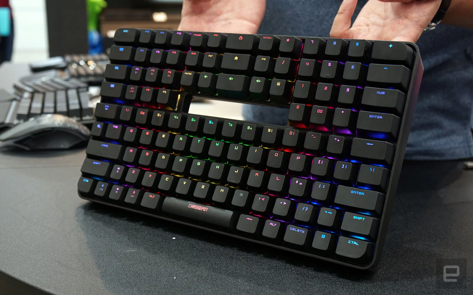Chassepot C1000 - Chiếc bàn phím "hai tầng" độc lạ nhất Computex 2019