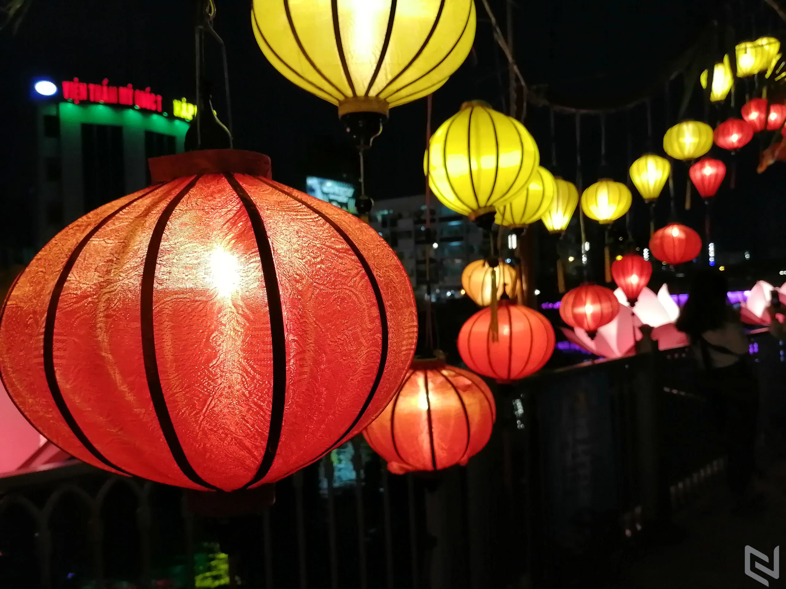 Đánh giá Honor 20 Lite: Đẹp thôi chưa đủ, bộ ba camera còn rất ấn tượng trong tầm giá