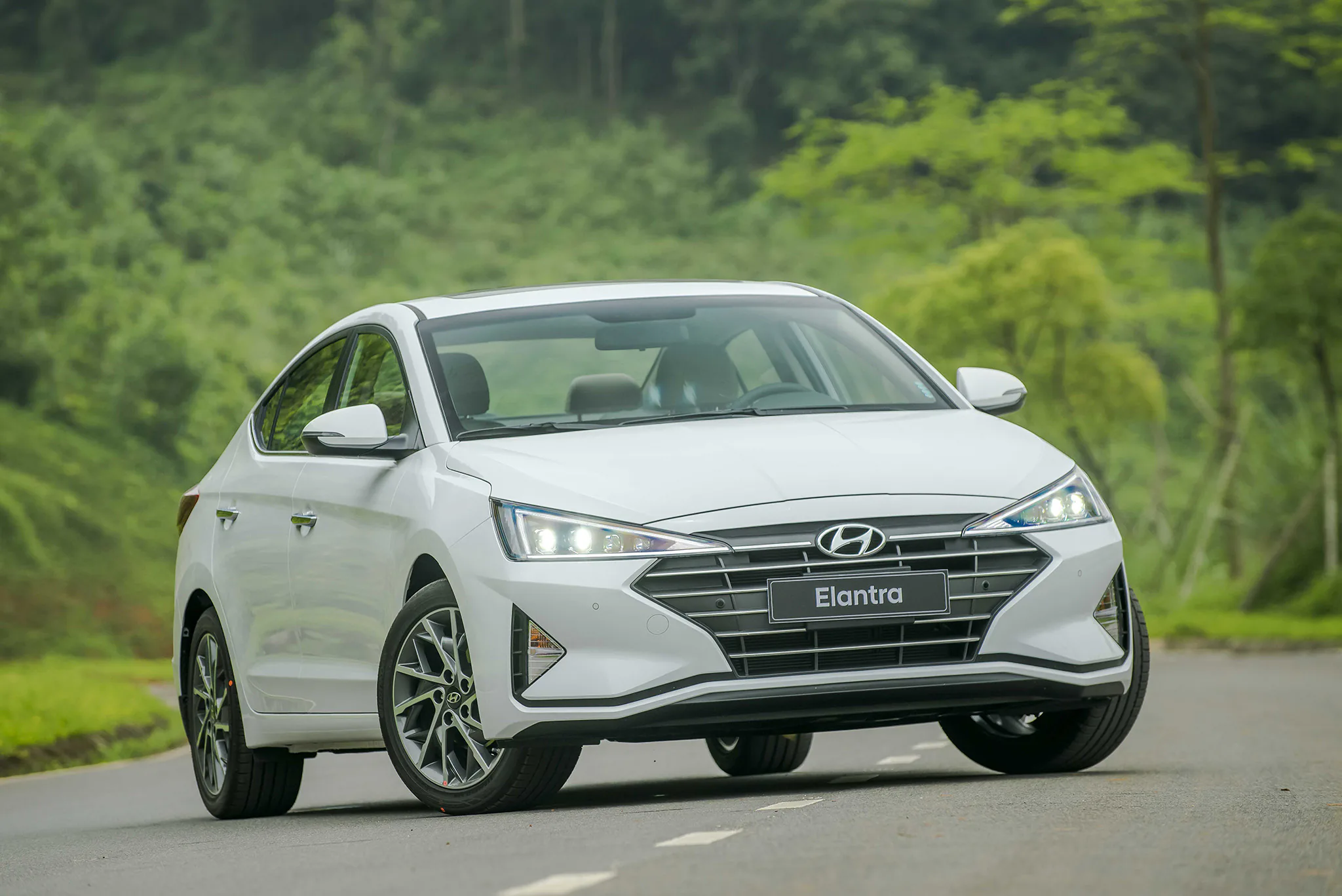 Hyundai Elantra và Tucson 2019 chính thức ra mắt tại Việt Nam, giá bán từ 580 triệu đồng