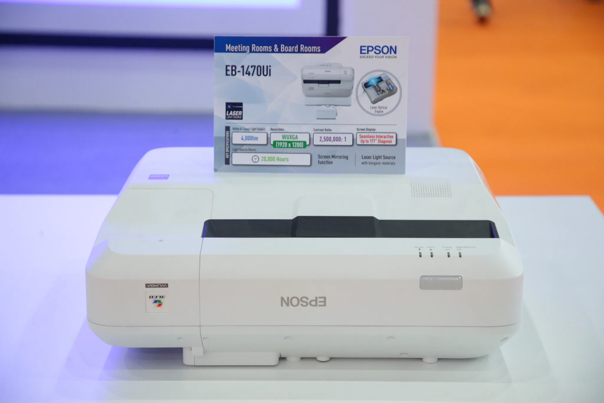 Epson ra mắt máy chiếu công nghệ 3LCD độ sáng 30,000 lumens tại Infocomm ĐNA 2019