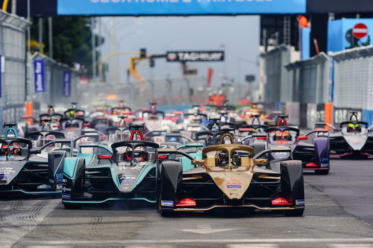 Giải đua xe điện Formula E mất 29 triệu USD trong mùa đua thứ tư