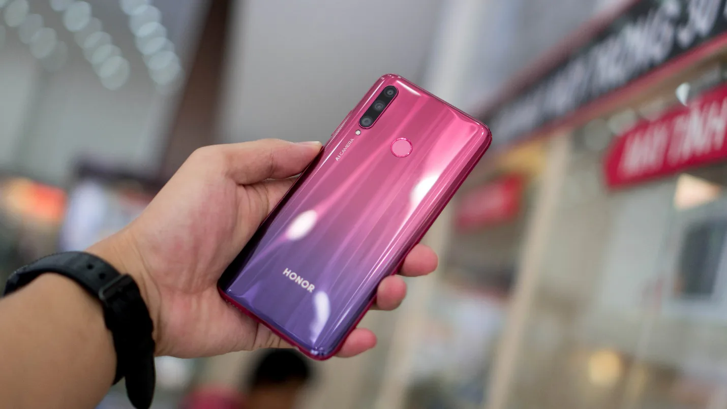 HONOR 20 LITE chính thức lên kệ FPT Shop, giá 5,990,000VND