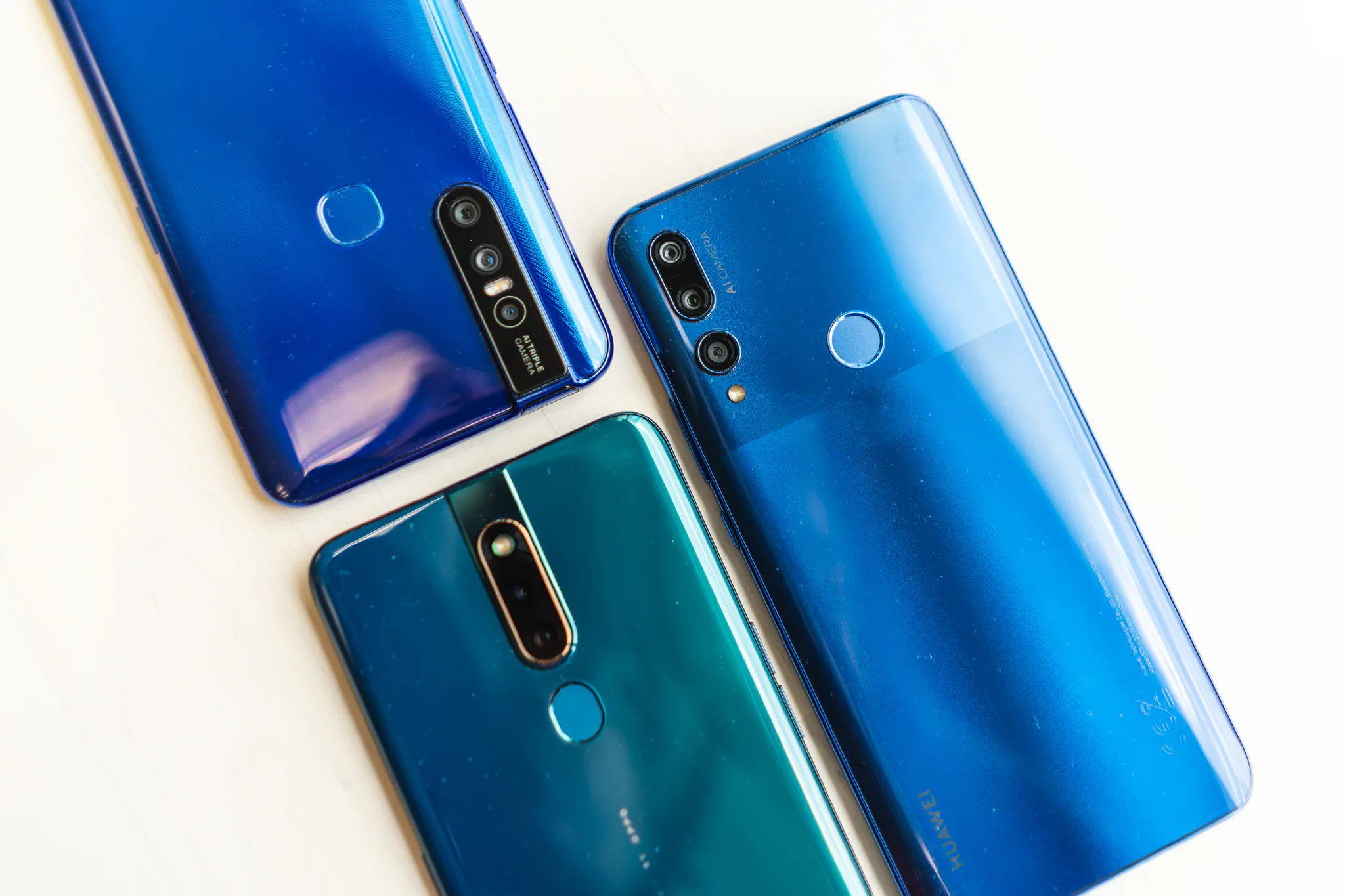 Huawei Y9 Prime 2019 - Oppo F11 Pro - Vivo V15: cùng camera pop-up, màn hình full-view, đâu là sản phẩm đáng mua nhất?